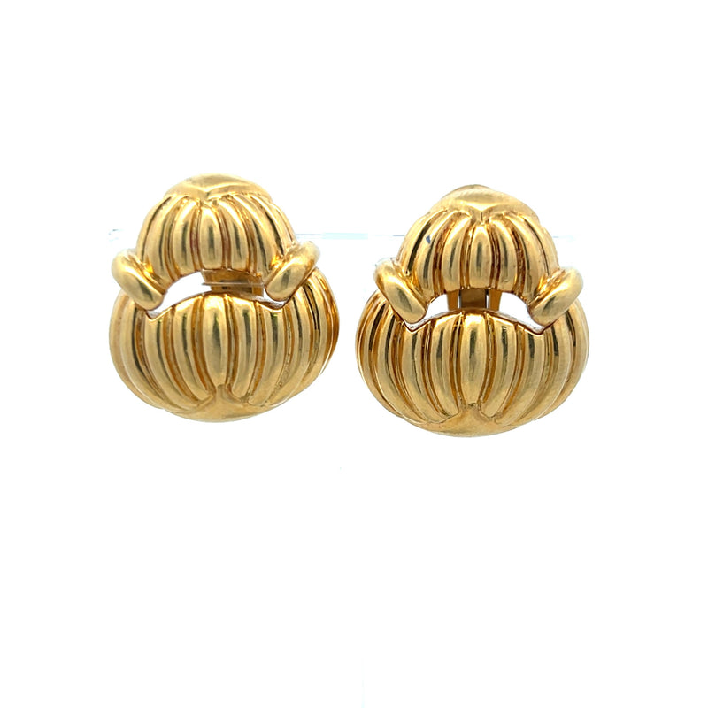 David Webb Vintage 25.90 Grams 18 Karat Yellow Gold Clip On Earrings