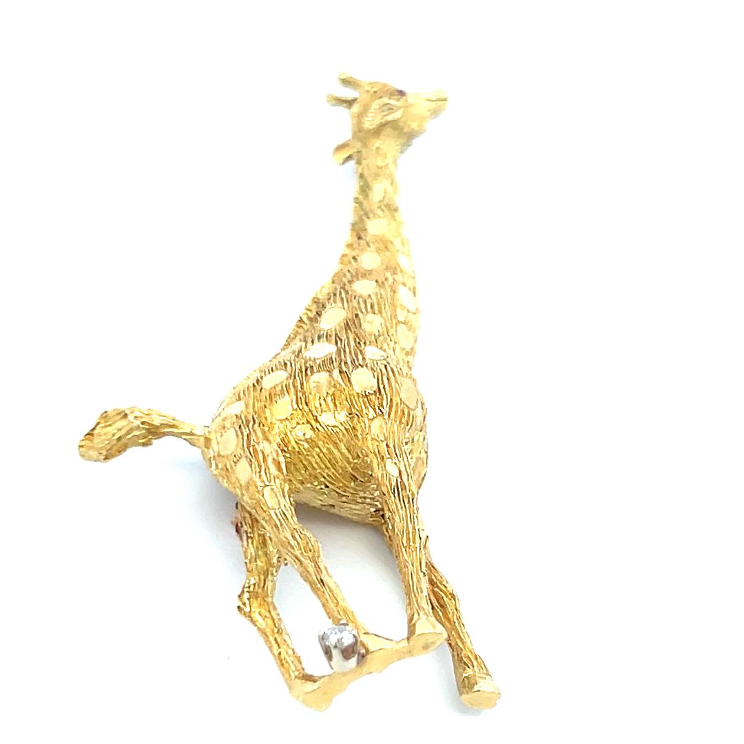 0.05 Carat Round Brilliant H SI Diamond 18 Karat Yellow Gold Pin Brooch