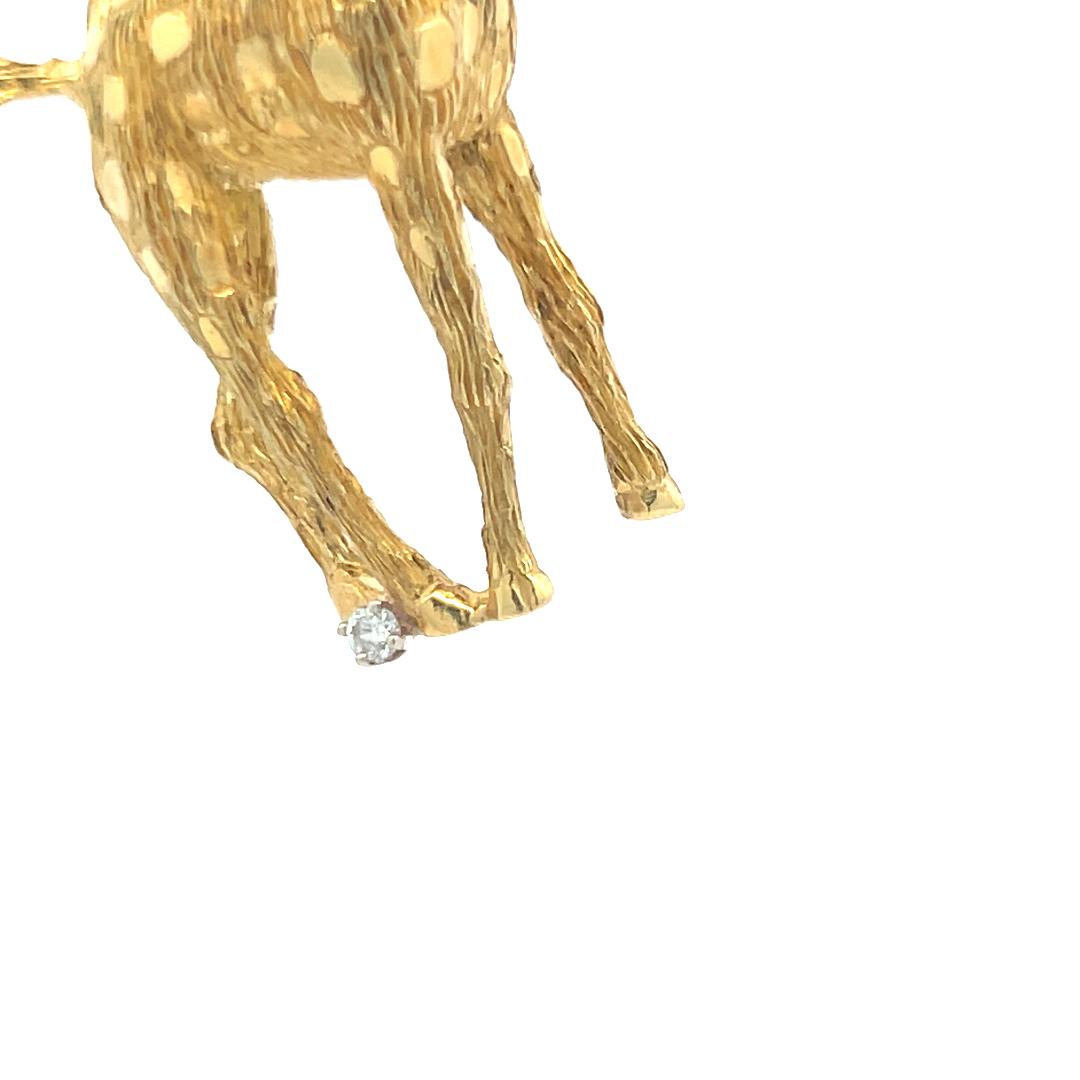 0.05 Carat Round Brilliant H SI Diamond 18 Karat Yellow Gold Pin Brooch