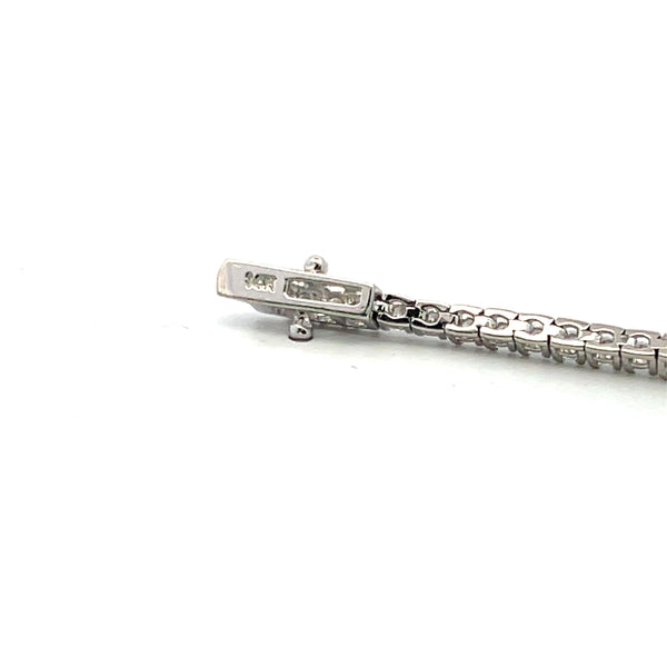 1.96 Carat Round Brilliant Diamond 14 Karat White Gold Tennis Bracelet