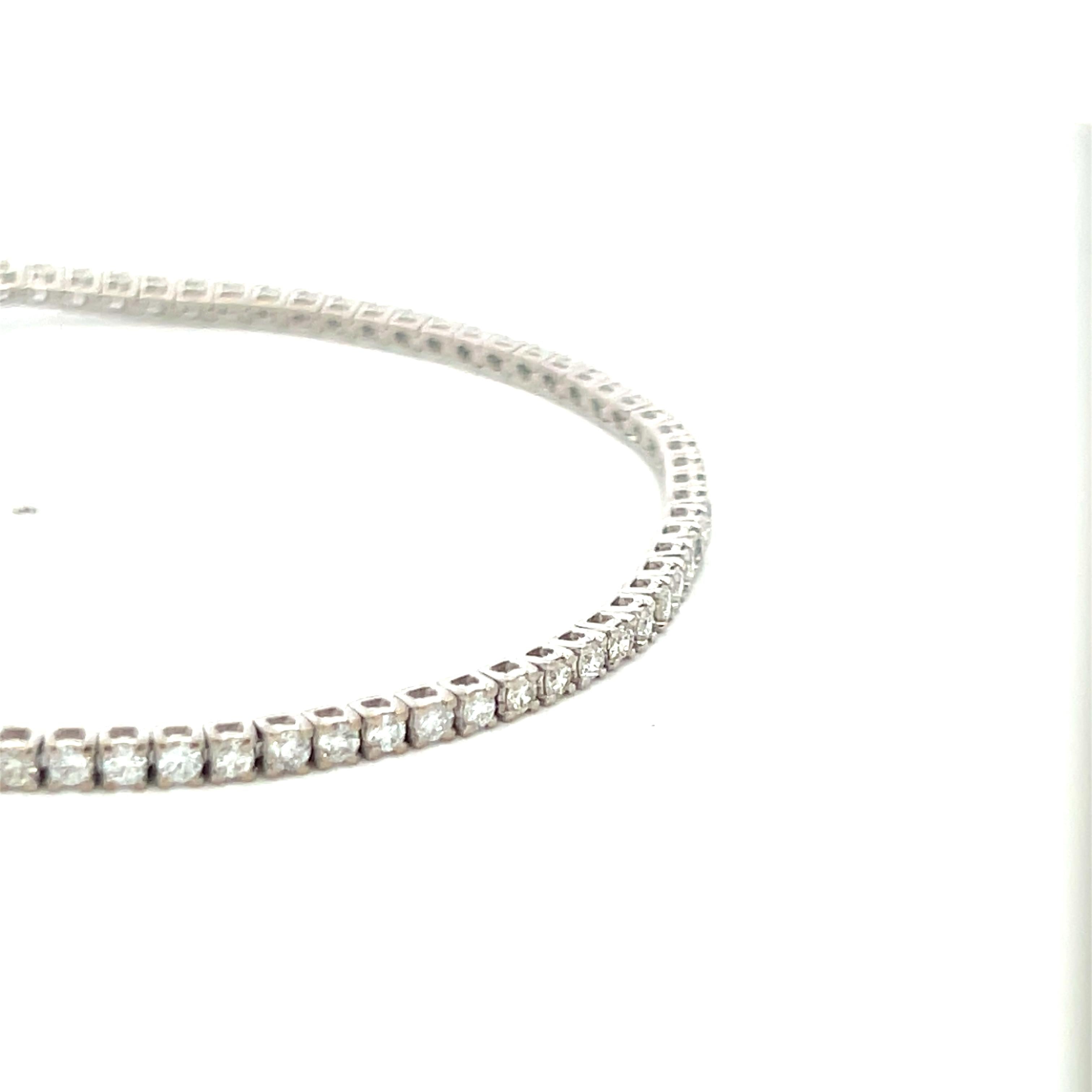 1.96 Carat Round Brilliant Diamond 14 Karat White Gold Tennis Bracelet