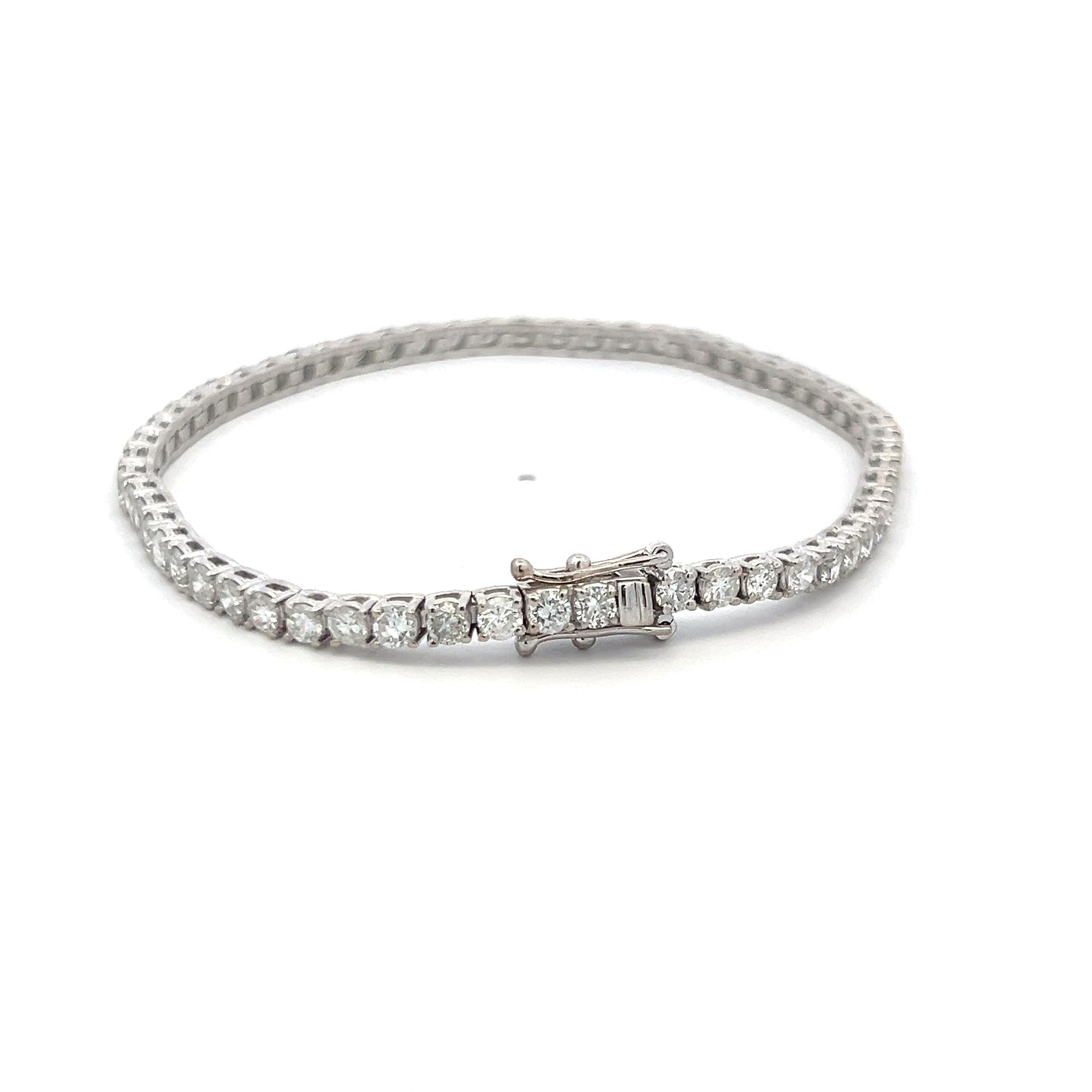 4.83 Carat Round Brilliant Diamond 14 Karat White Gold Tennis Bracelet