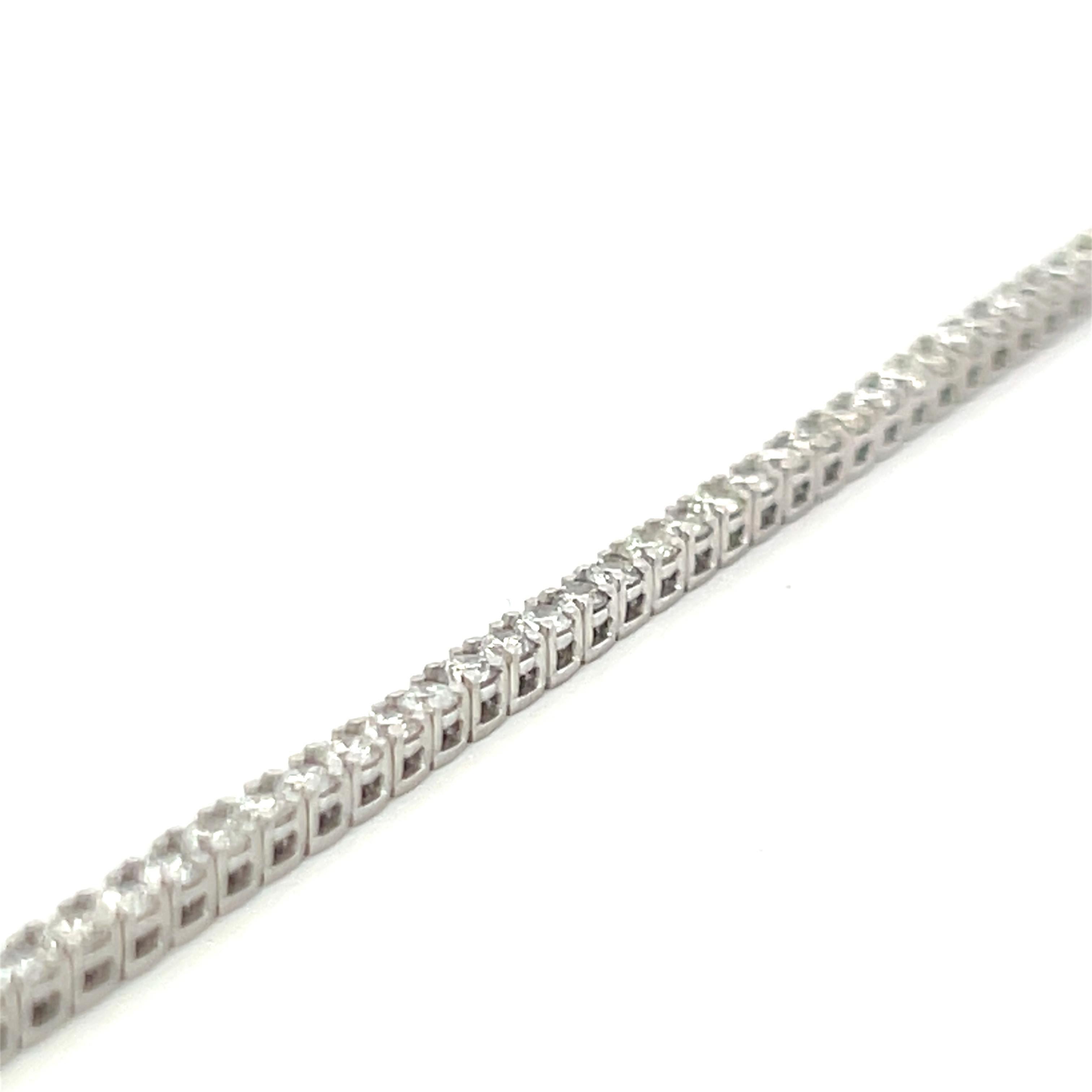 2.96 Carat Round Brilliant Diamond 14 Karat White Gold Tennis Bracelet