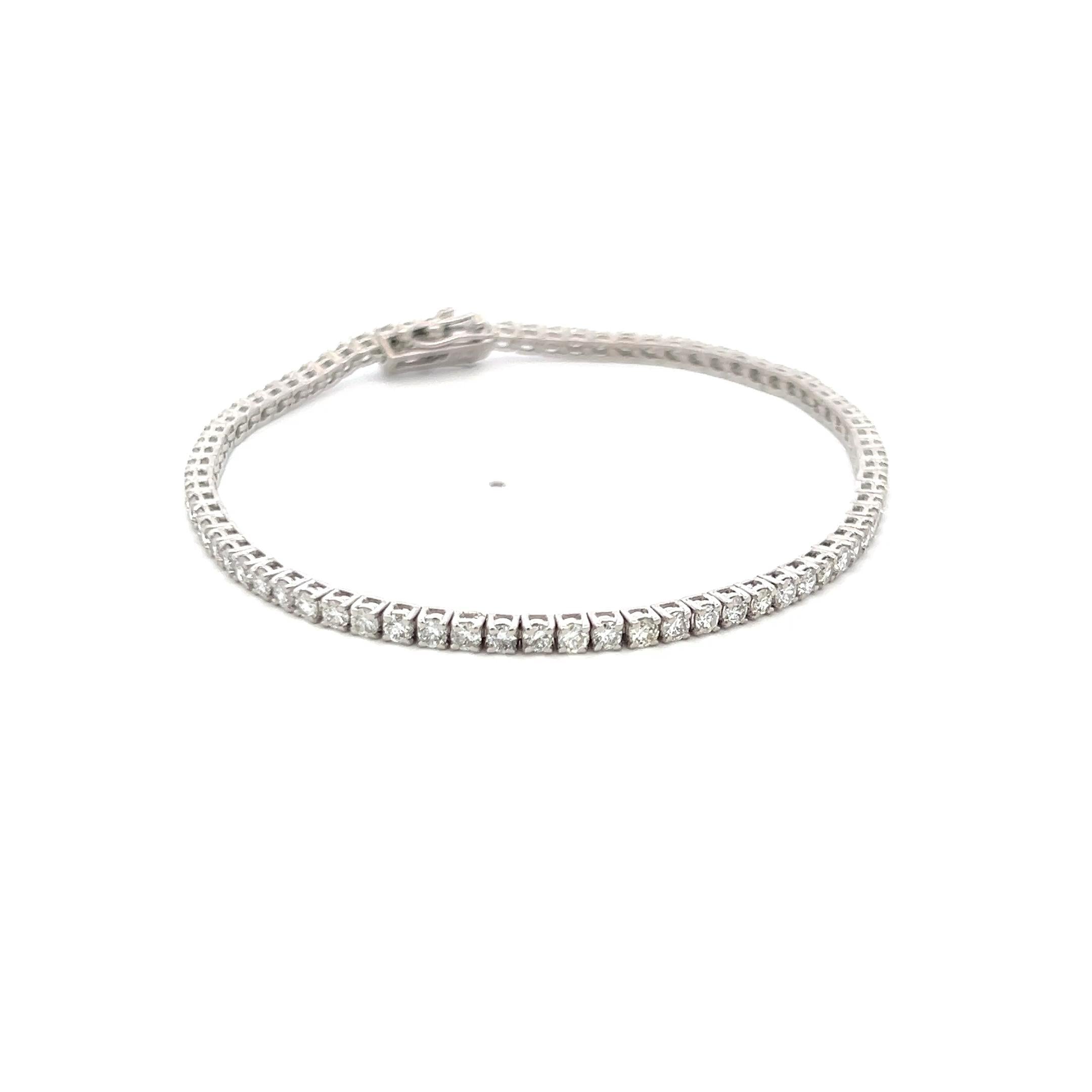 2.96 Carat Round Brilliant Diamond 14 Karat White Gold Tennis Bracelet