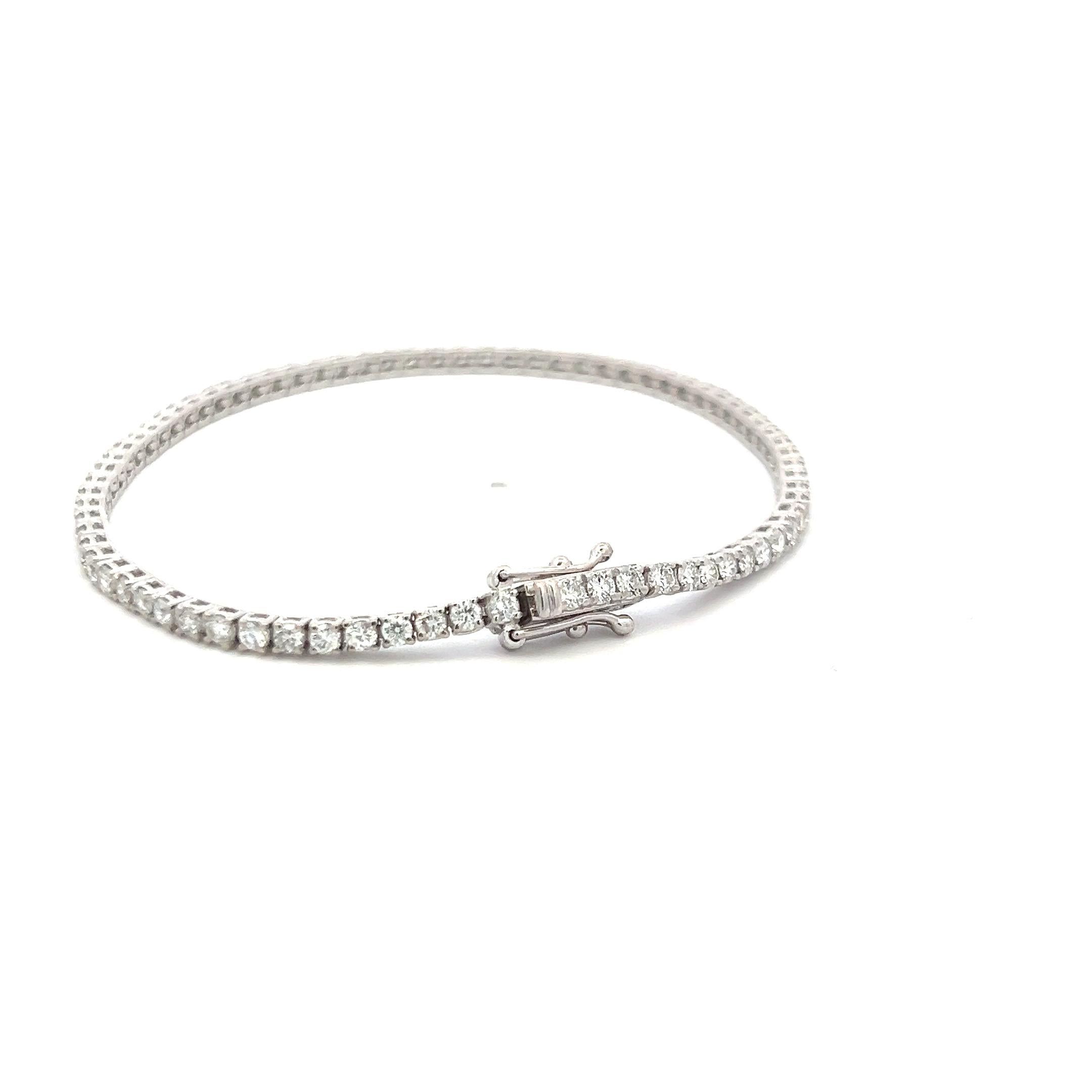 2.96 Carat Round Brilliant Diamond 14 Karat White Gold Tennis Bracelet