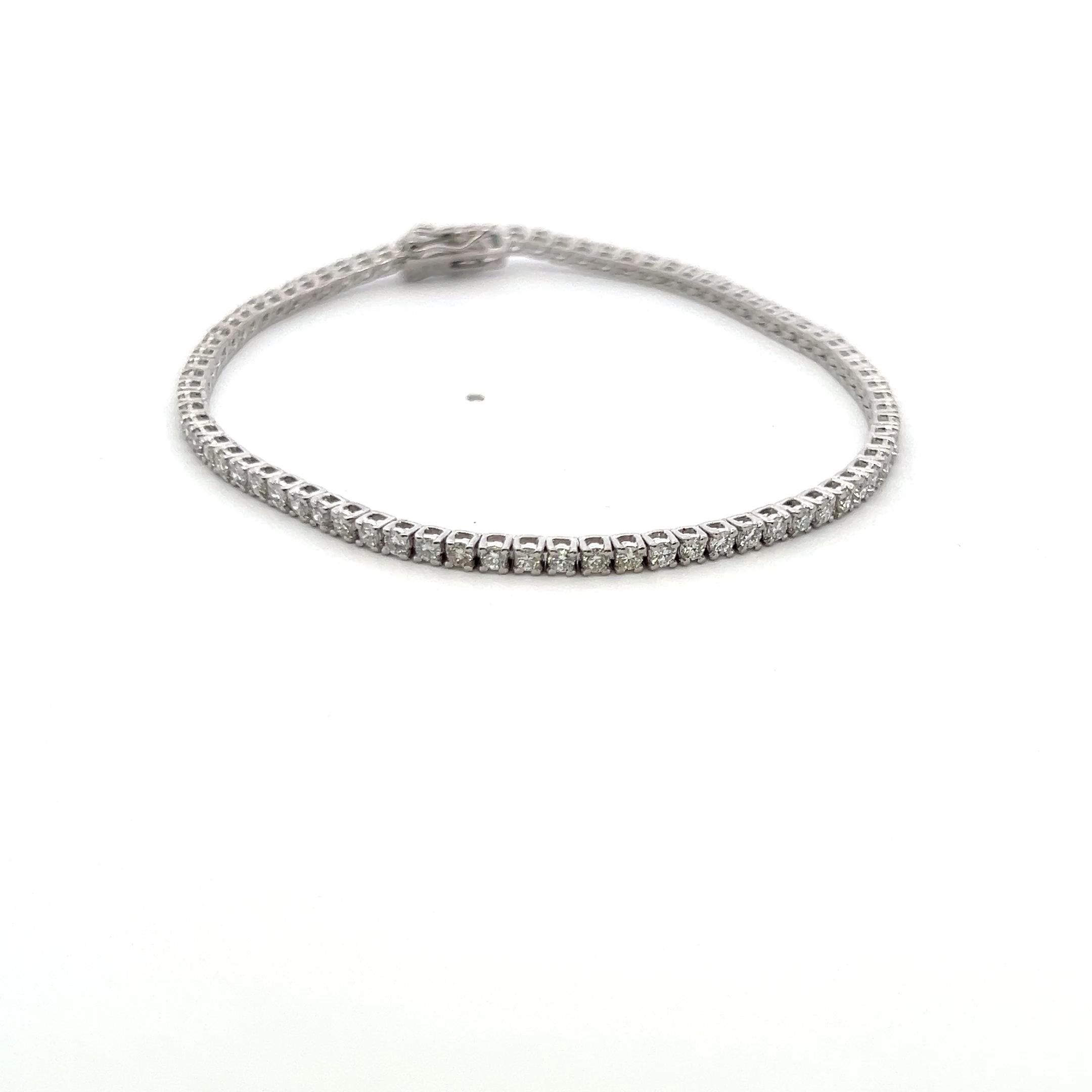 1.95 Carat Round Brilliant Diamond 14 Karat White Gold Tennis Bracelet