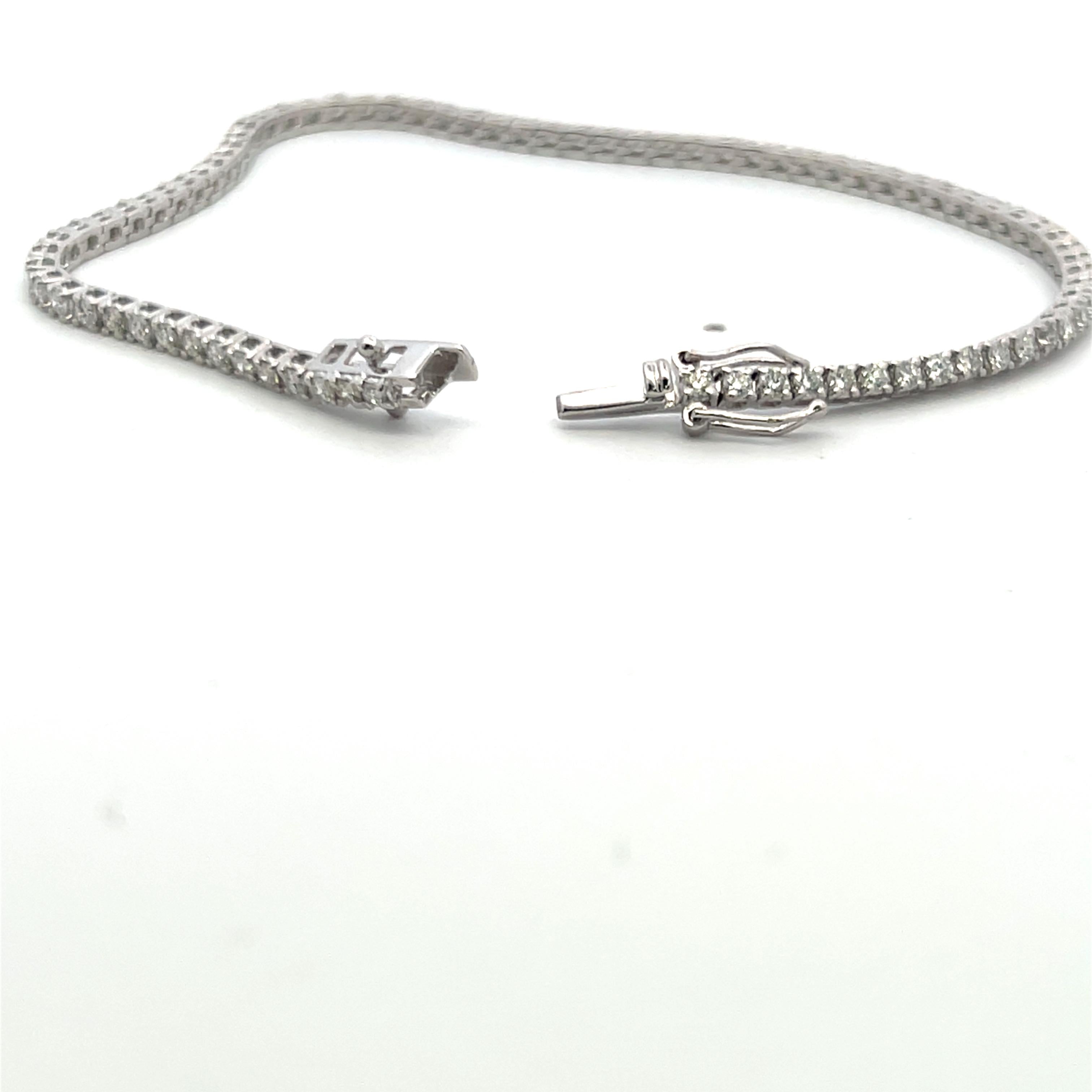 1.95 Carat Round Brilliant Diamond 14 Karat White Gold Tennis Bracelet