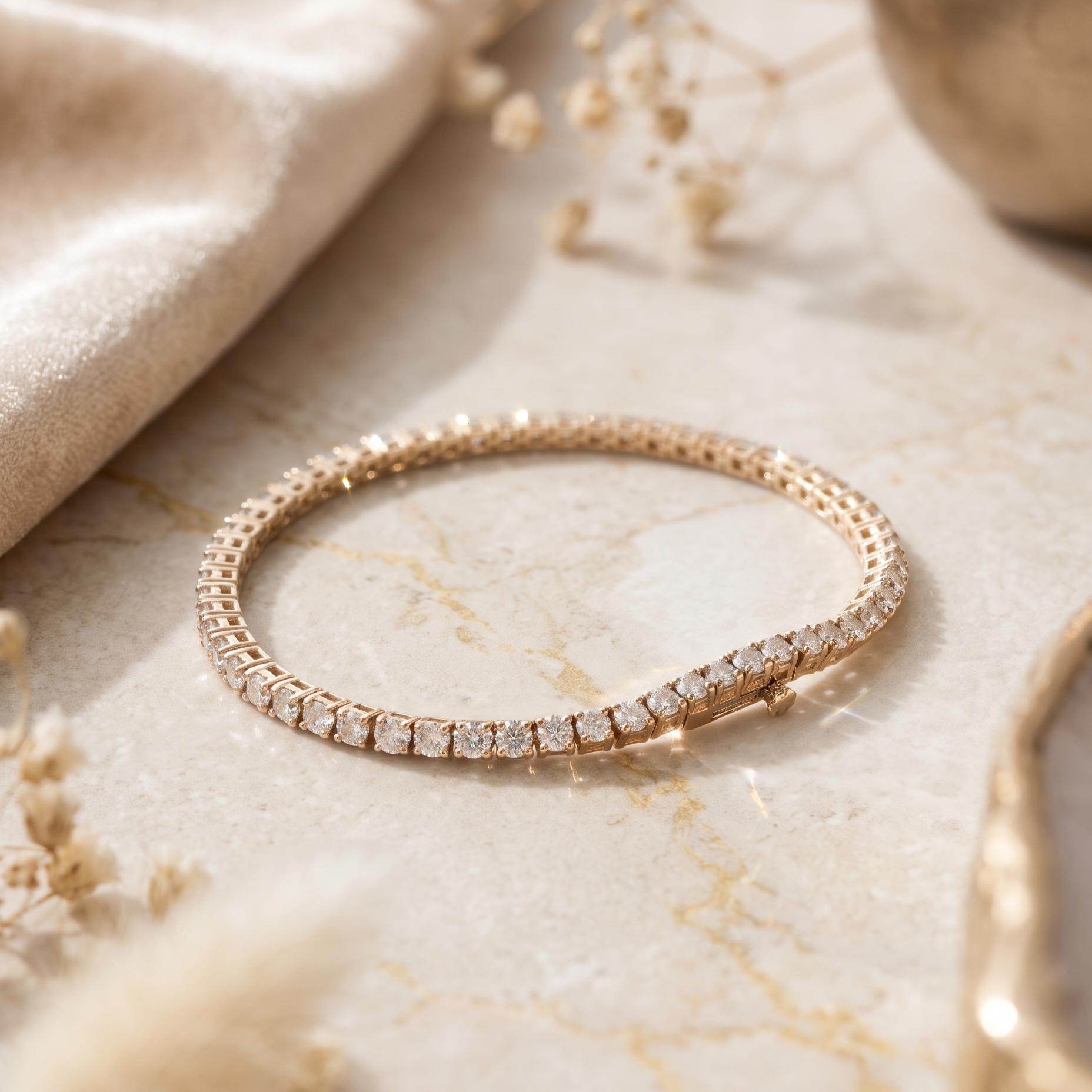 Vintage 14K Yellow Gold Tennis Bracelet with 4.5 Carat Round H SI1 Diamonds