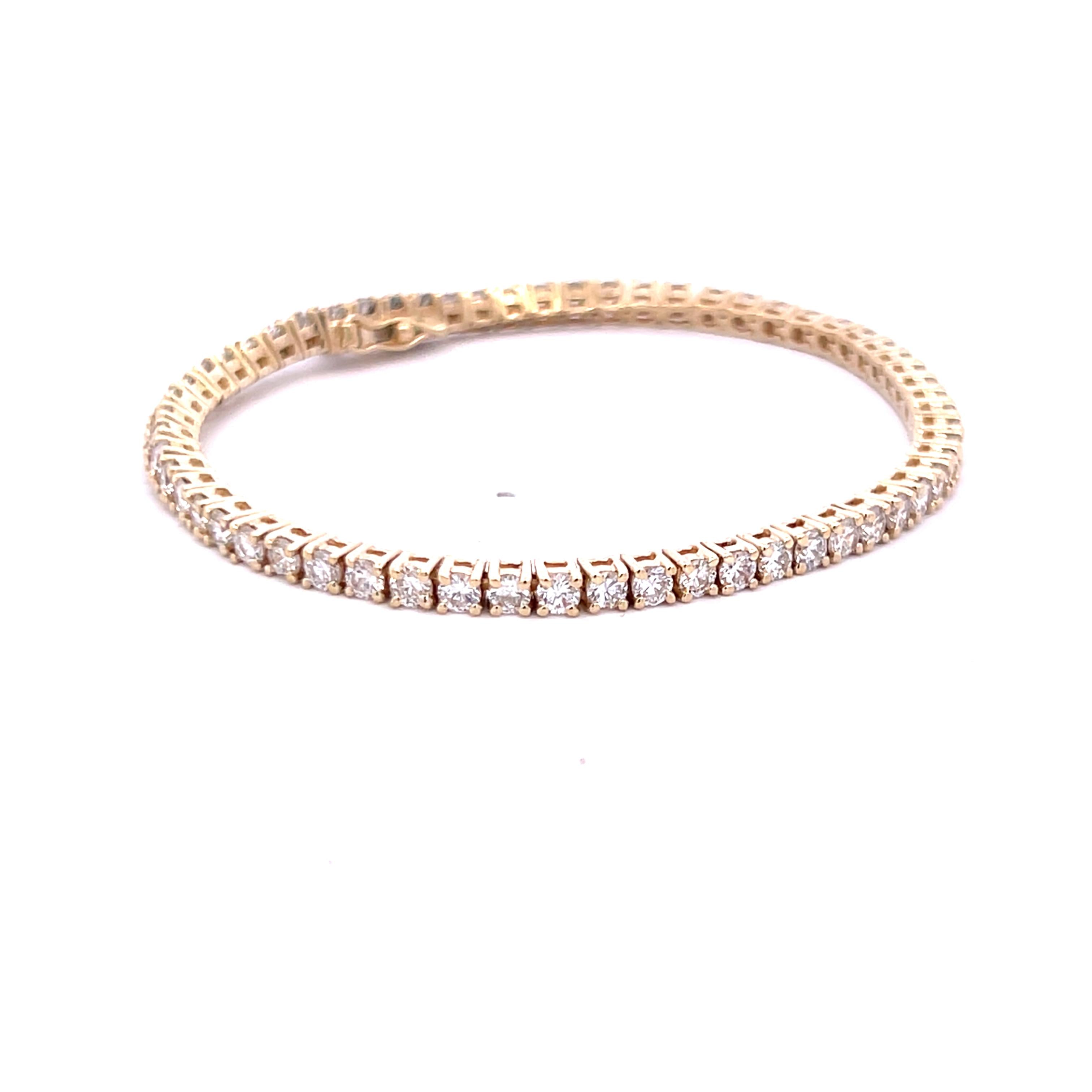 Vintage 14K Yellow Gold Tennis Bracelet with 4.5 Carat Round H SI1 Diamonds