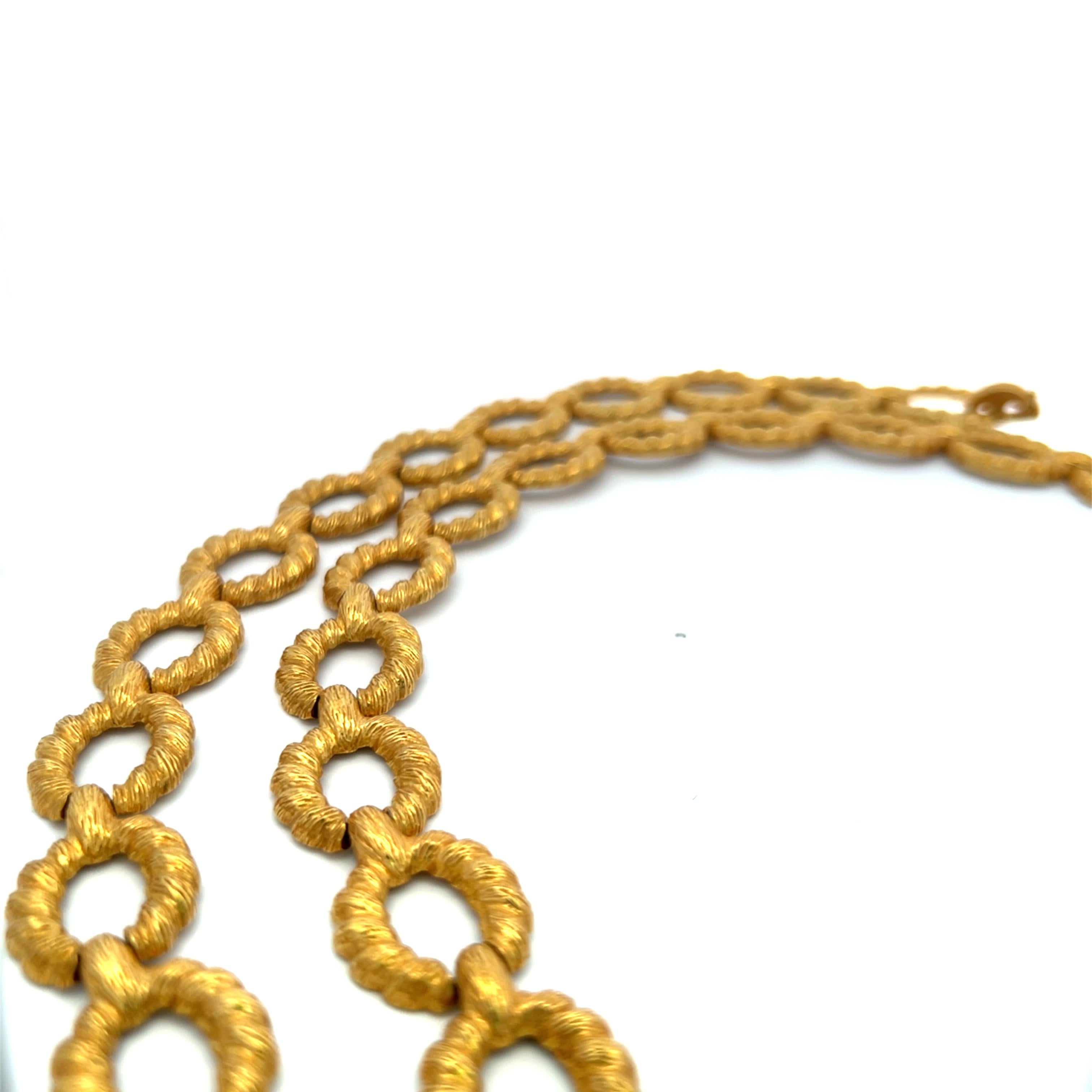 Vintage 118.75 Grams Textured 18 Karat Yellow Gold Link Necklace