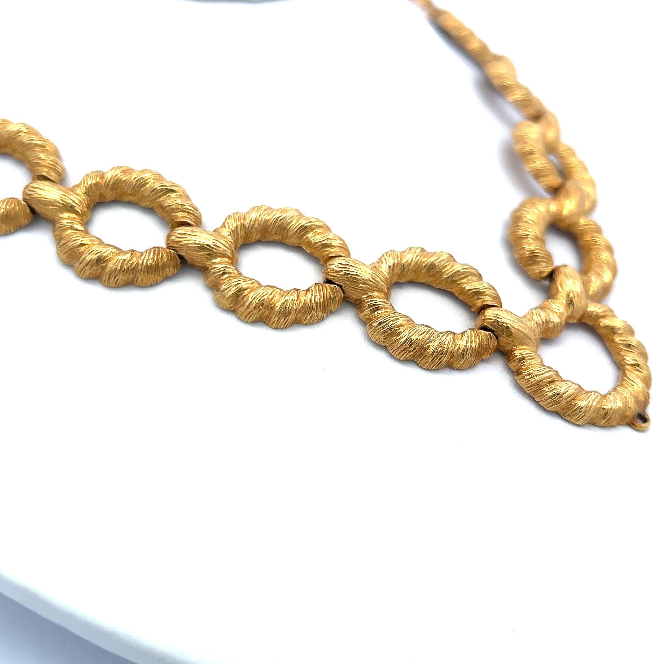Vintage 118.75 Grams Textured 18 Karat Yellow Gold Link Necklace