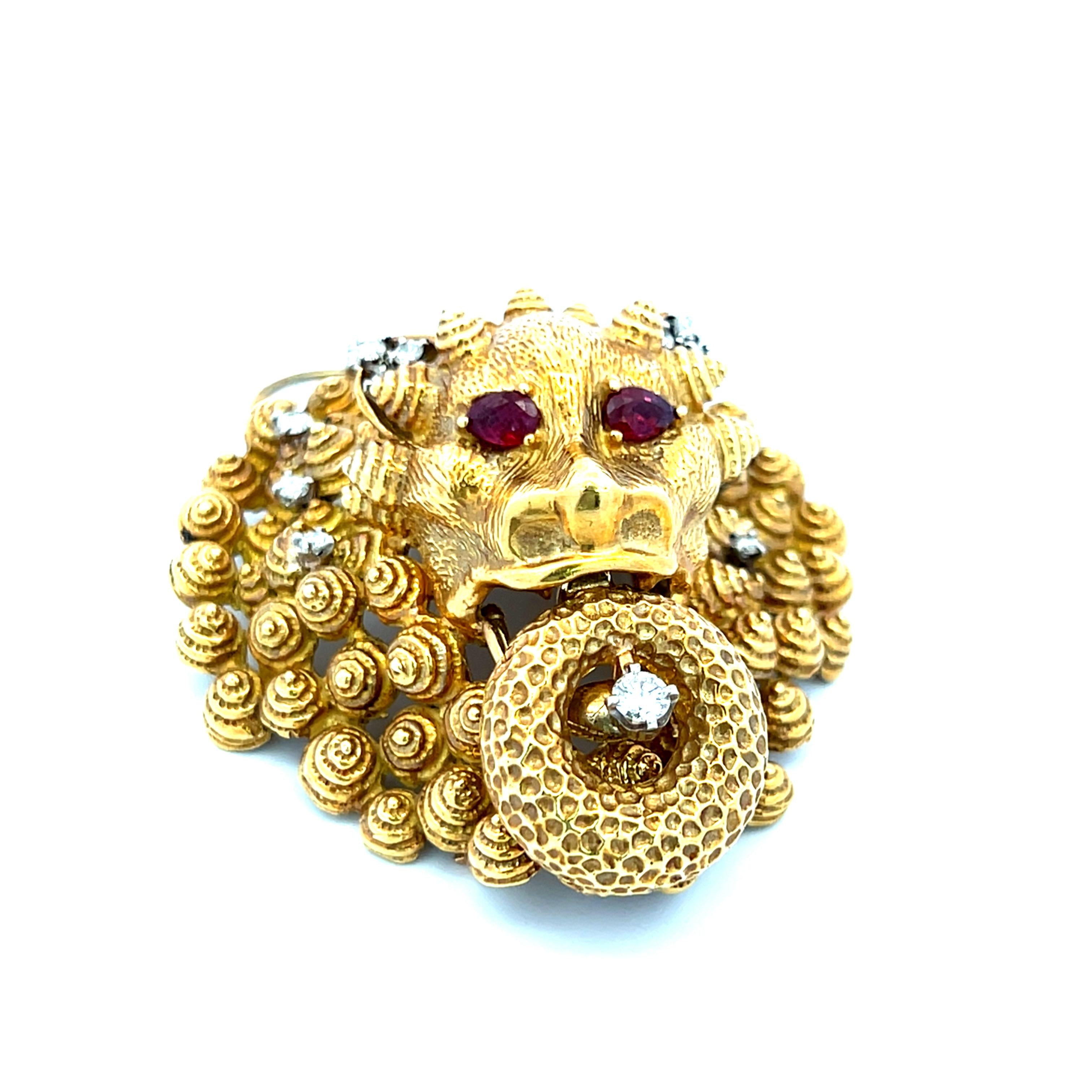18K Yellow Gold Pin Brooch with 0.68 Carat Round Diamonds and 0.3 Carat Ruby