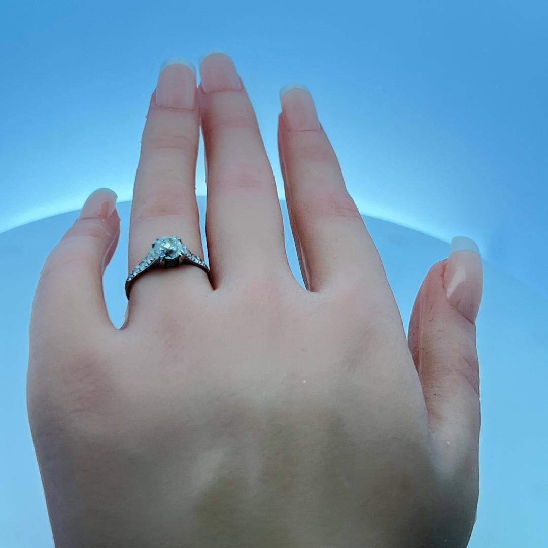 1.24 Carat Old European Cut H VS2 Diamond Platinum Engagement Ring