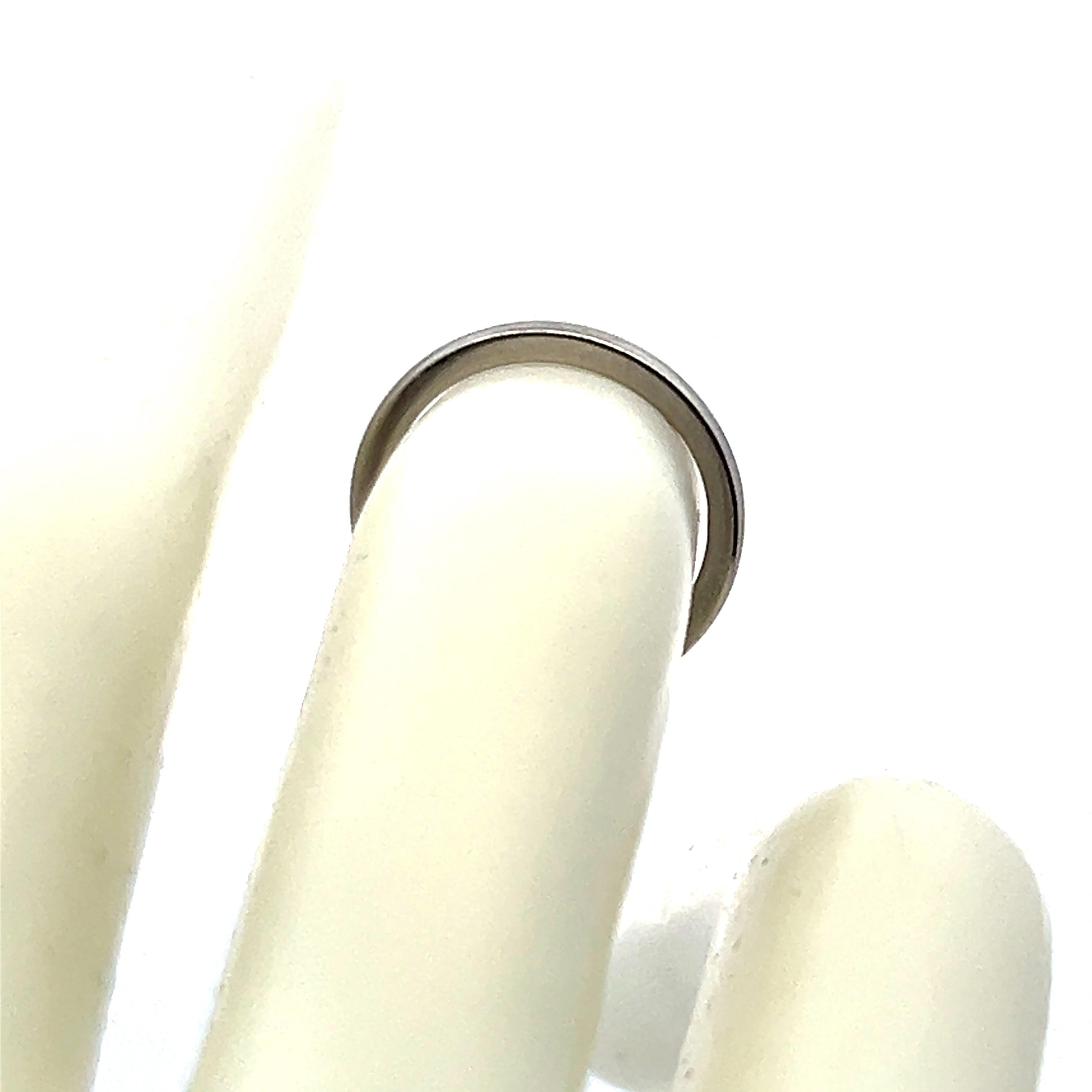 Vintage Platinum Wedding Band Ring 3.5 Grams Size 4.5