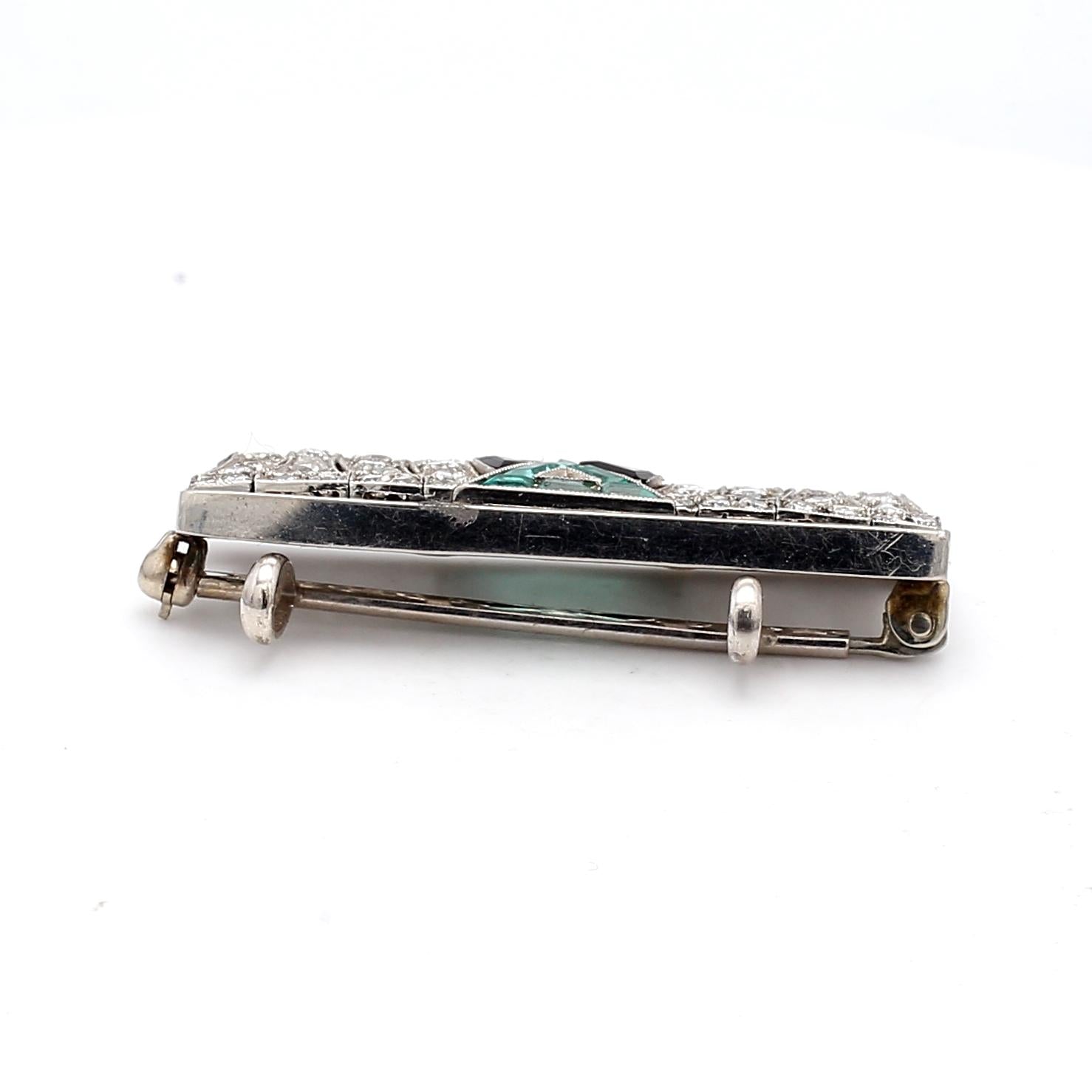 14K White Gold Pin Brooch with 1.42 Carat Round I-SI1 Diamond 0.36 Carat Emerald
