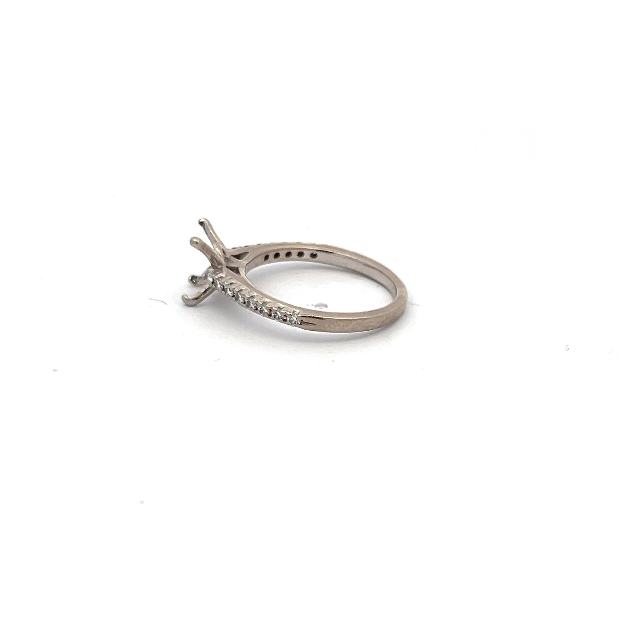 18K WG Semi Mount Ring with 0.11 Carat Round G-SI1 Diamonds Fits 7.41x5.48mm