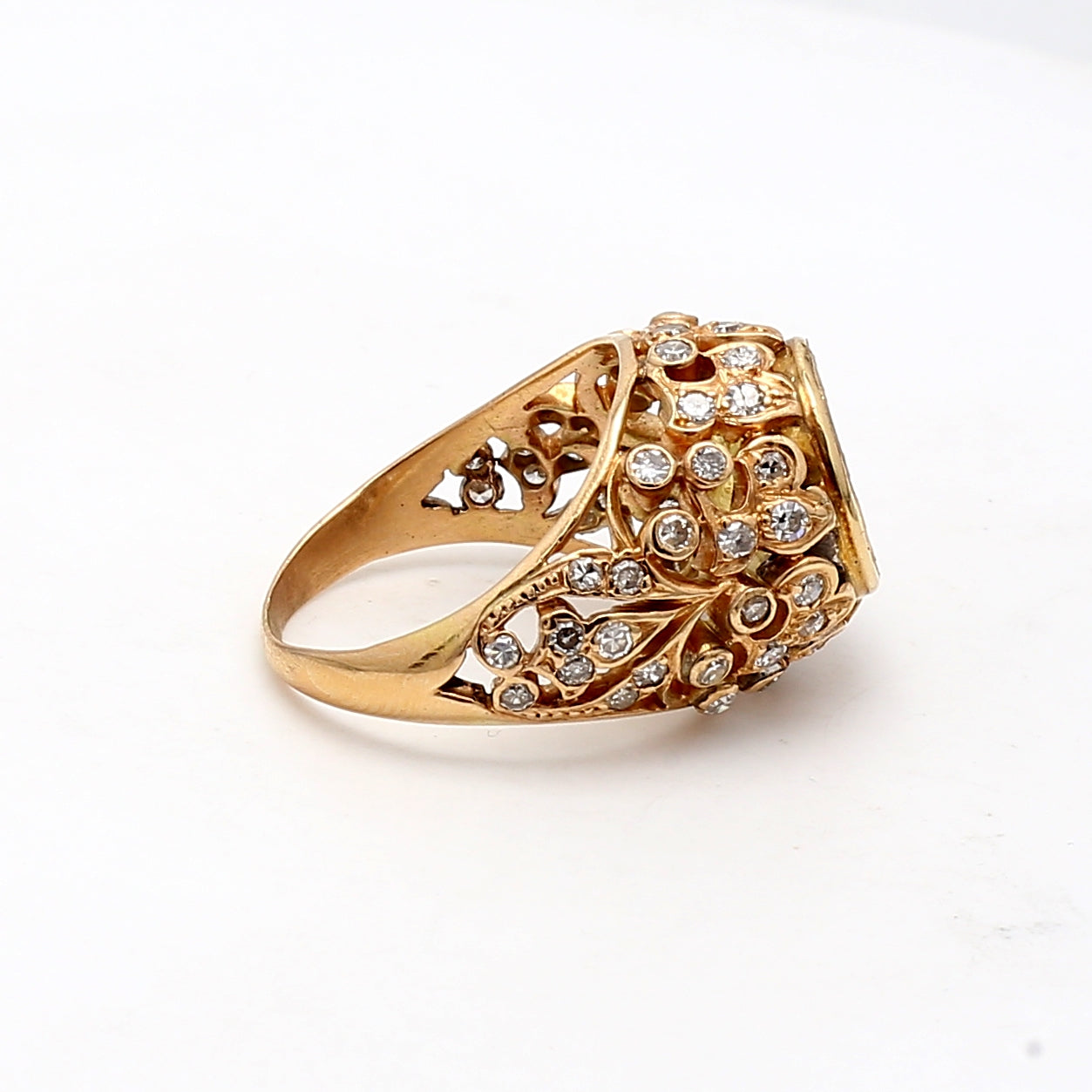 0.80 Carat Round Brilliant I SI1 Diamond 18 Karat Two Tone Gold Semi Mount Ring