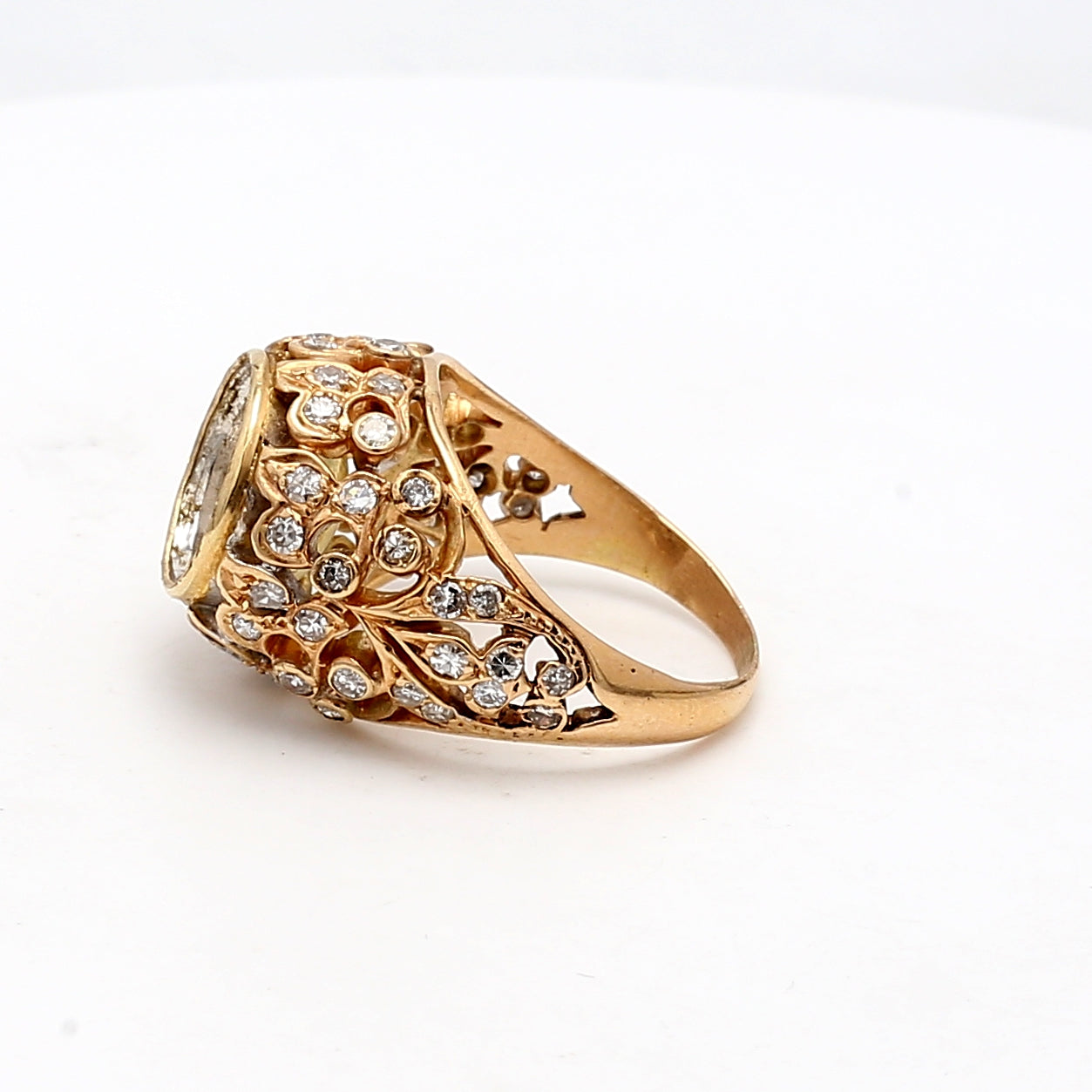 0.80 Carat Round Brilliant I SI1 Diamond 18 Karat Two Tone Gold Semi Mount Ring