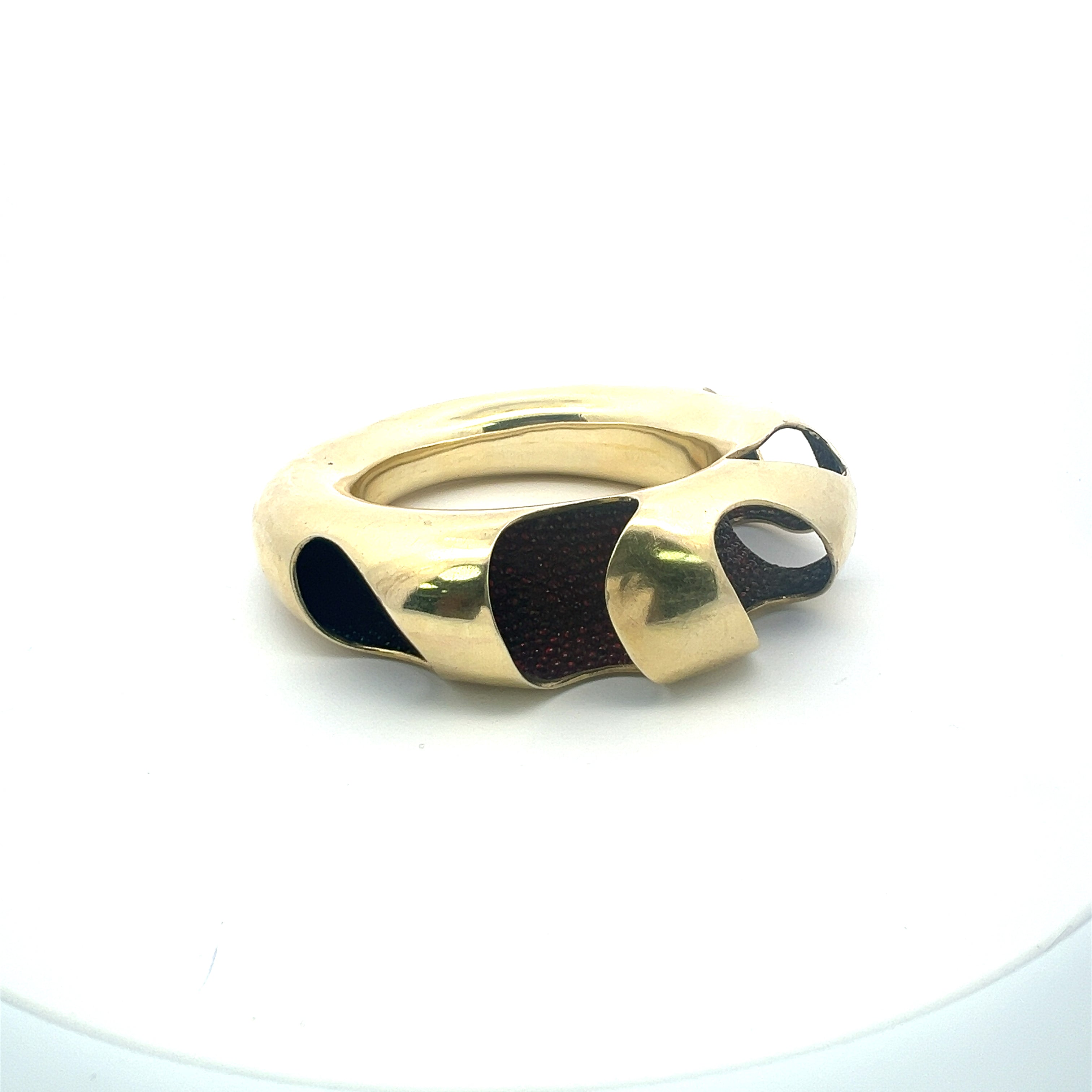 Vintage 106.70 Grams 18 Karat Yellow Gold Bangle Bracelet