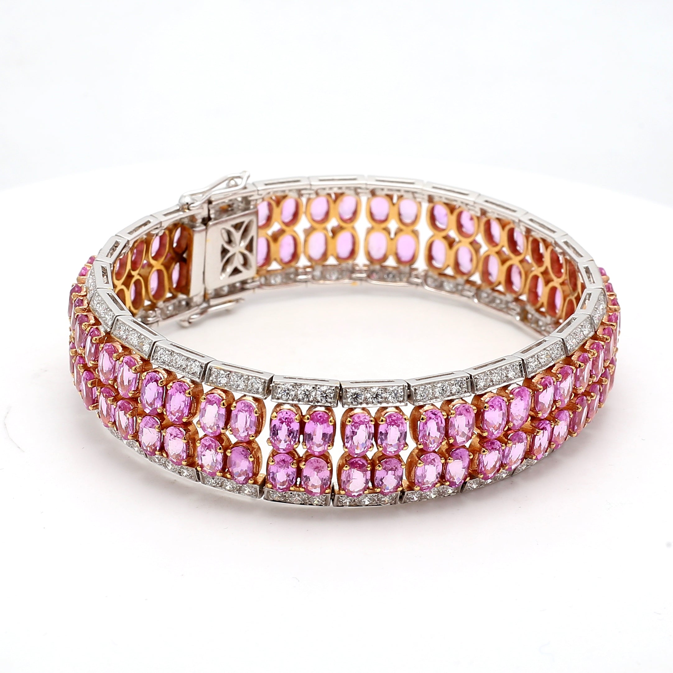 27.87 Carat Pink Sapphire 6.00 Carat Diamond 18 Karat White Gold Gemstone Bracelet