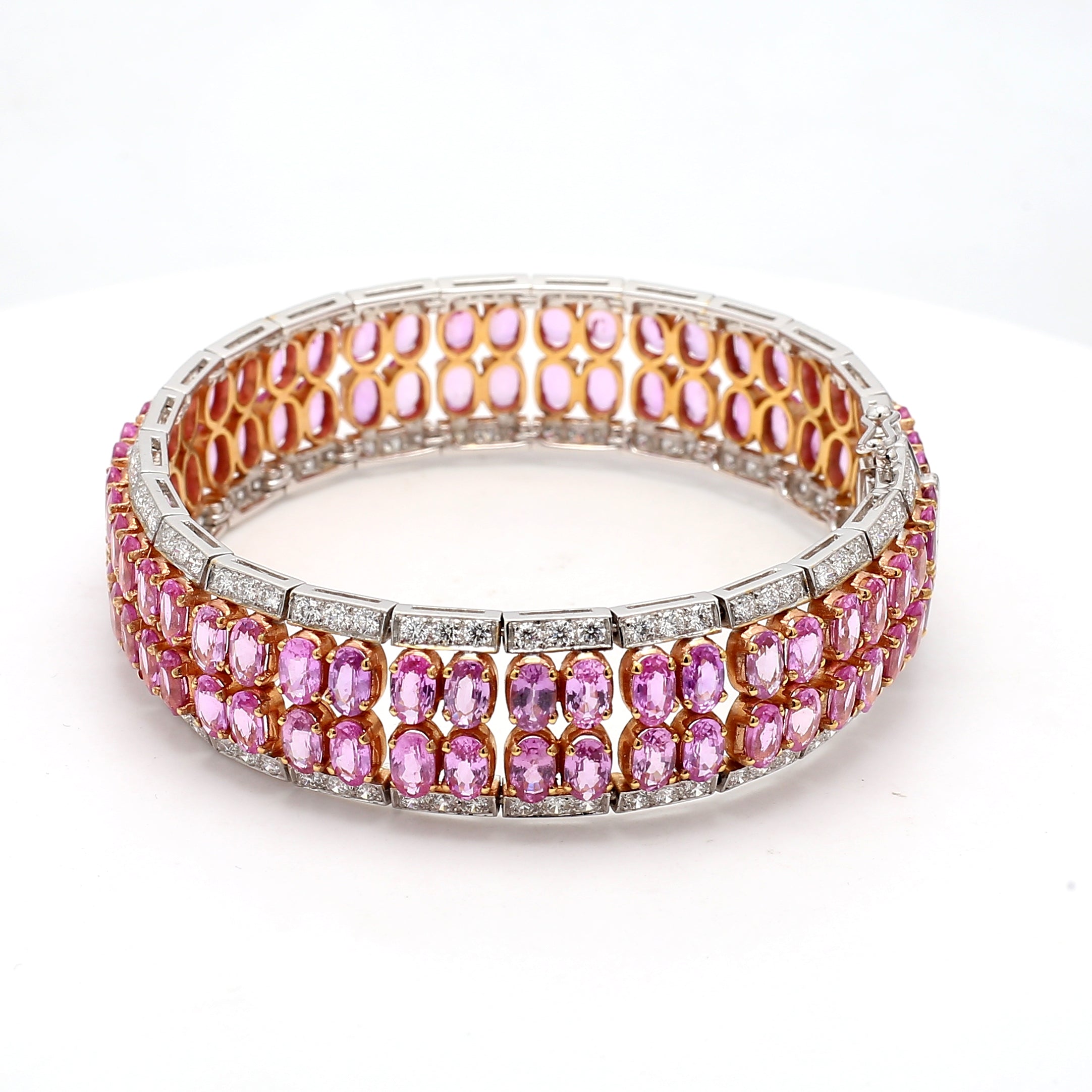 27.87 Carat Pink Sapphire 6.00 Carat Diamond 18 Karat White Gold Gemstone Bracelet