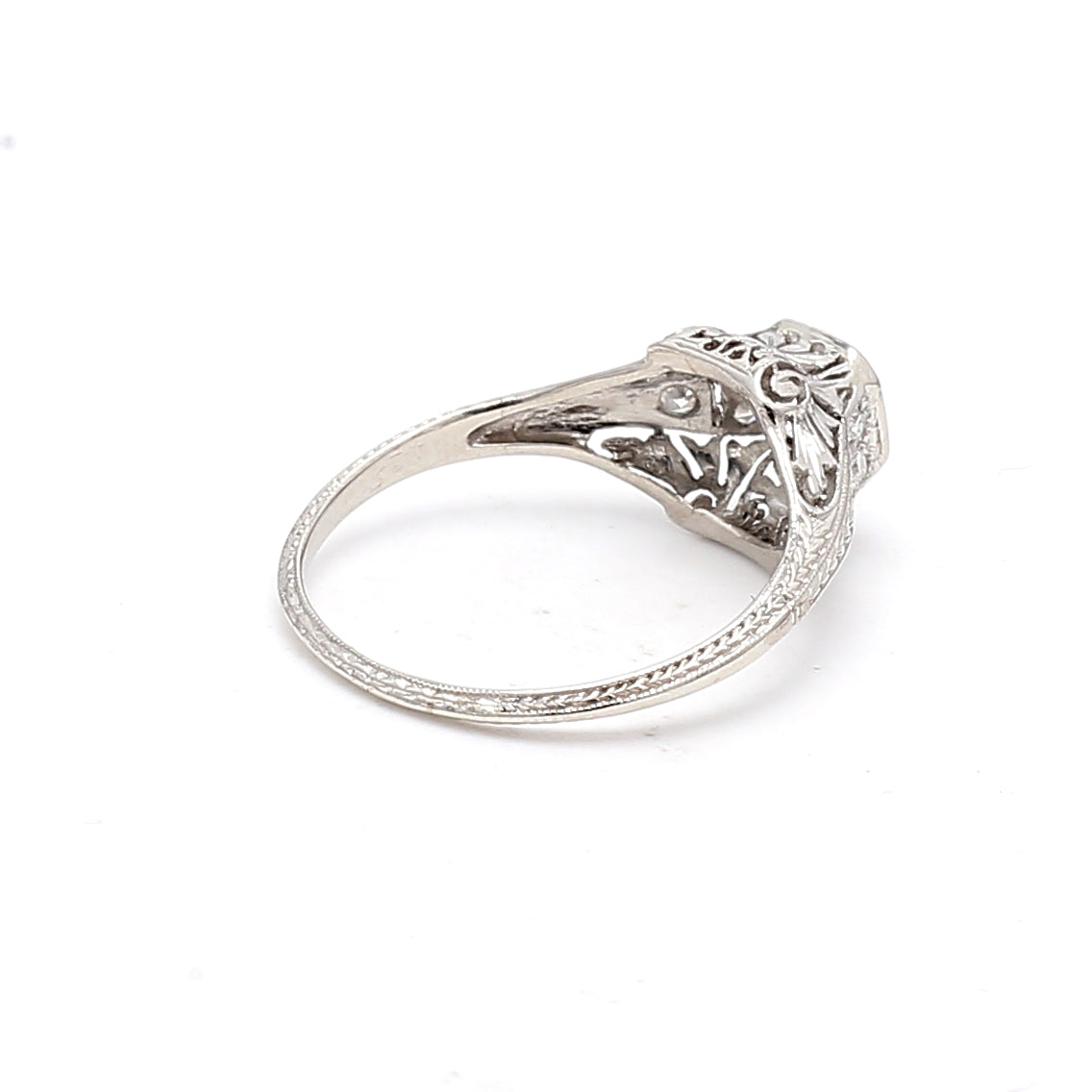0.84 Carat Circular Brilliant Cut H VS1 Diamond 14 Karat White Gold Art Deco Ring