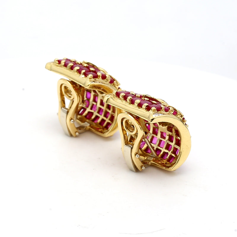 7.50 Carat Ruby 3.66 Carat Round Brilliant Diamond 18K Yellow Gold Clip On Earrings