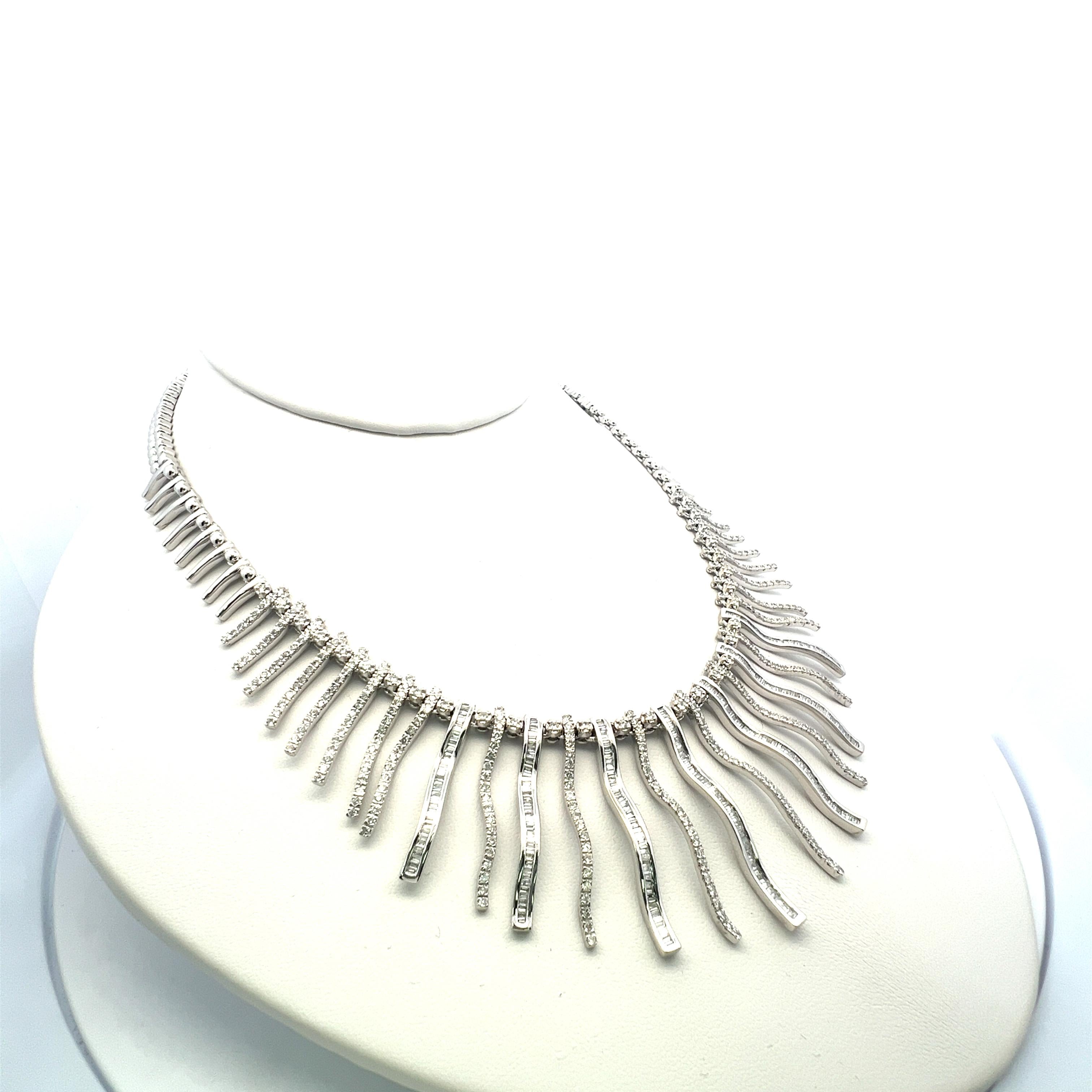 Vintage 18K White Gold Collar Necklace with 5.5 Carat Round I-SI Diamonds