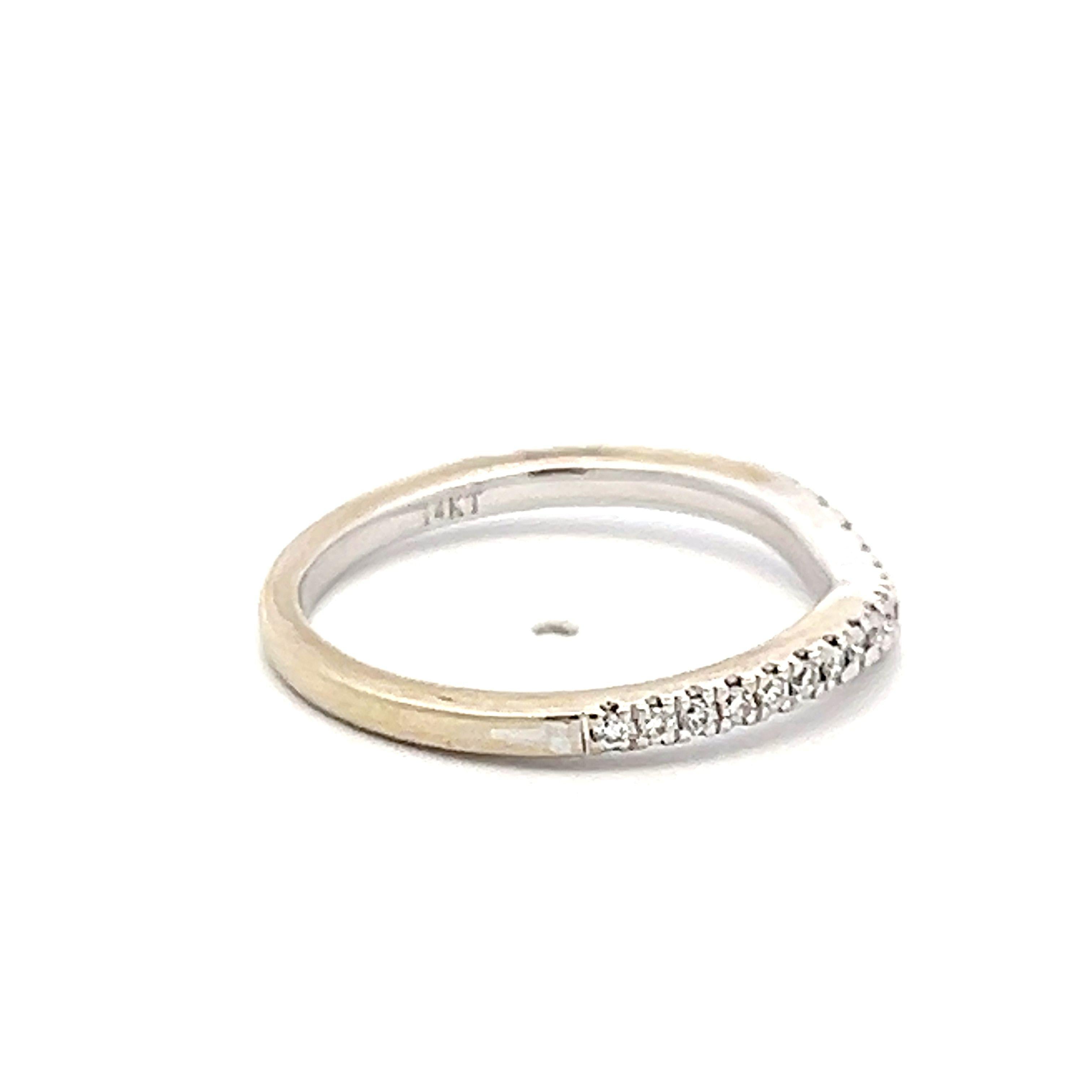 0.18 Carat Round Brilliant I VS2 Diamond 14 Karat White Gold Wedding Band Ring