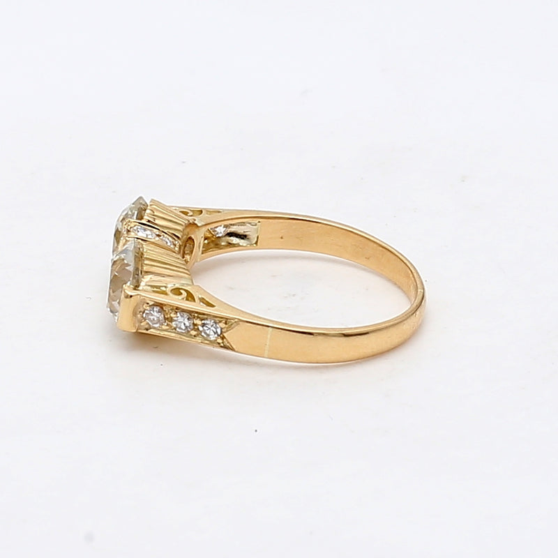 2.55 Carat Old European Cut J VS1 Diamond 18 Karat Yellow Gold Two-Stone Ring