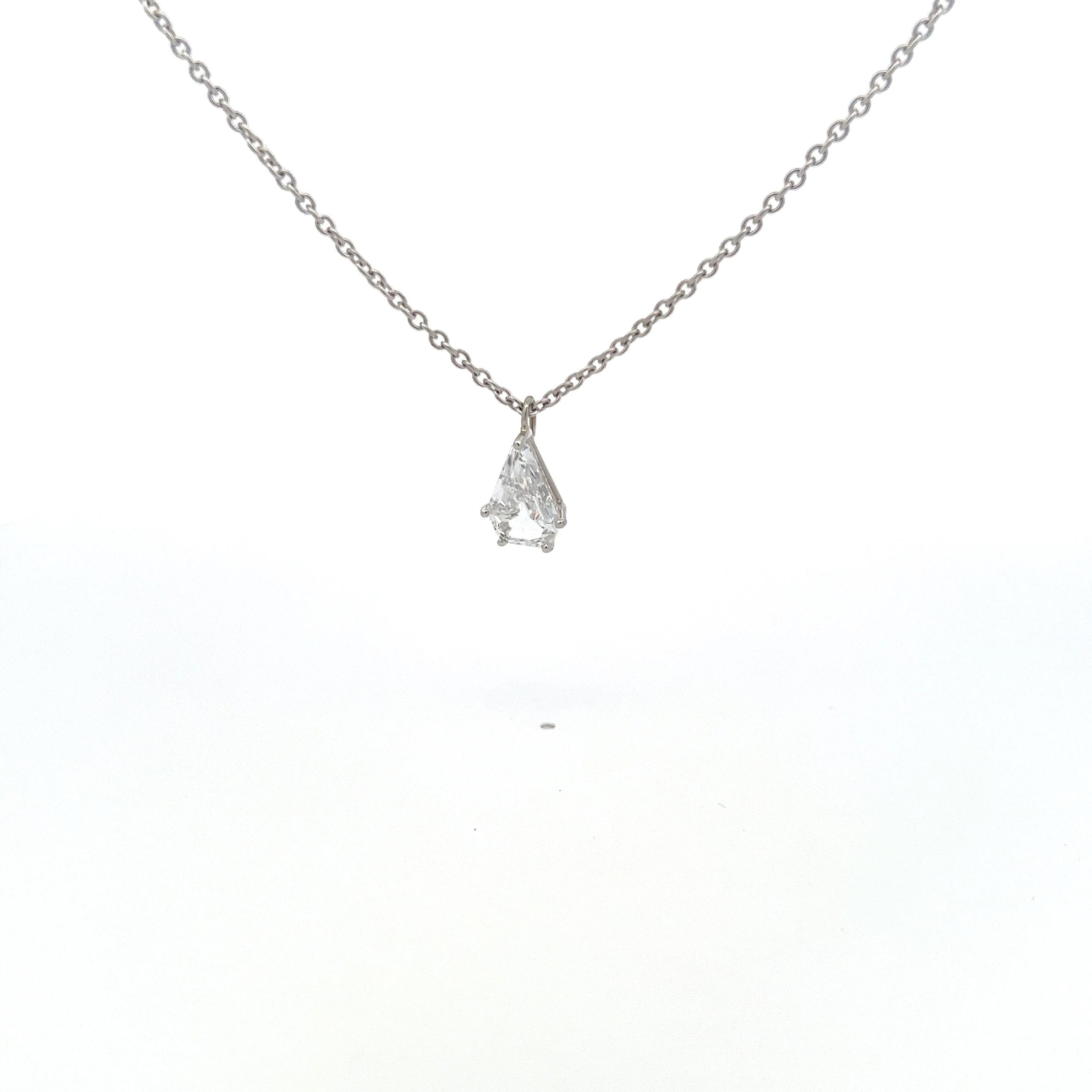Cartier 1.65 Carat Shield Shape D SI1 Diamond Platinum Pendant Necklace