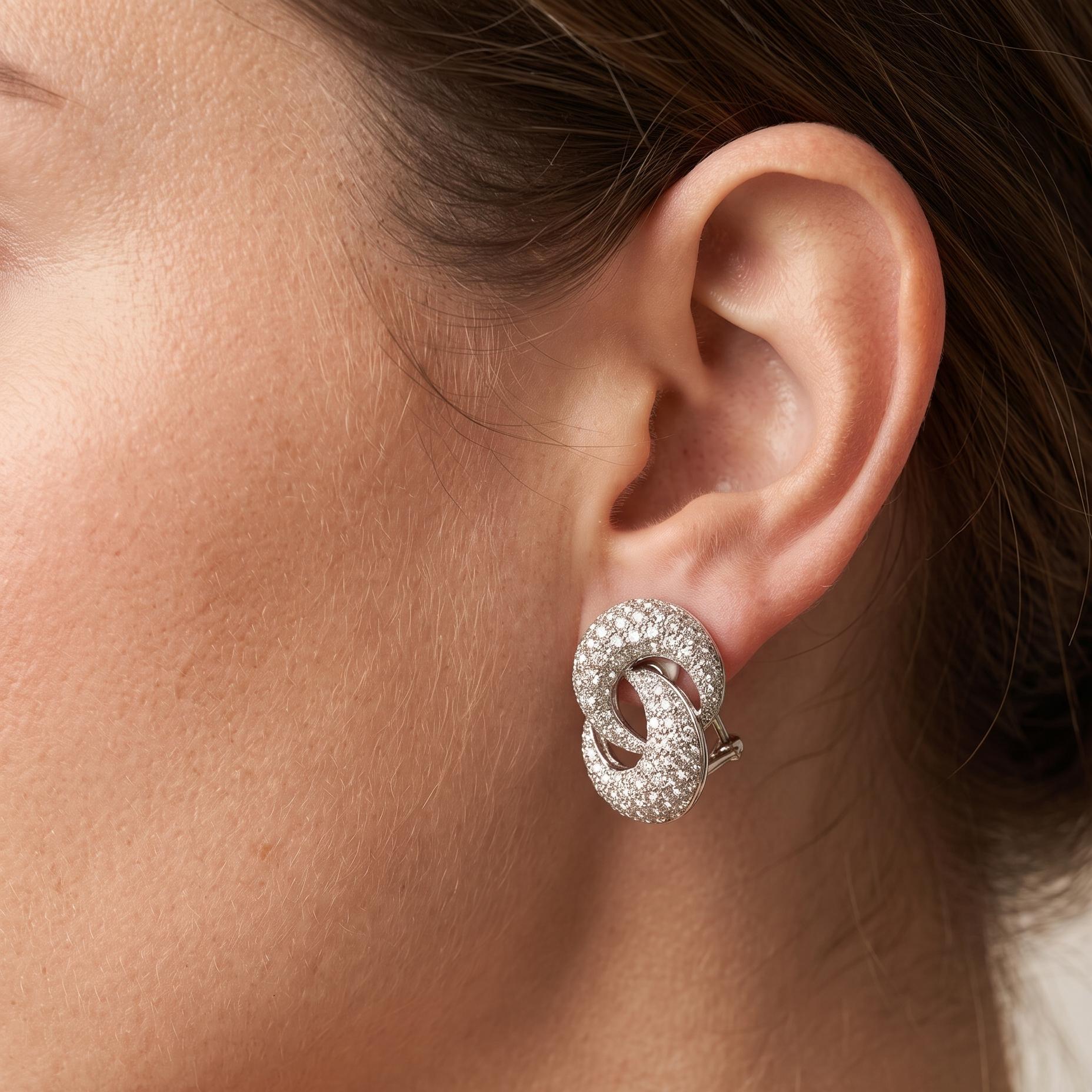 Vintage 18K White Gold Clip-On Earrings with 4.5 Carat Round F VS1 Diamonds