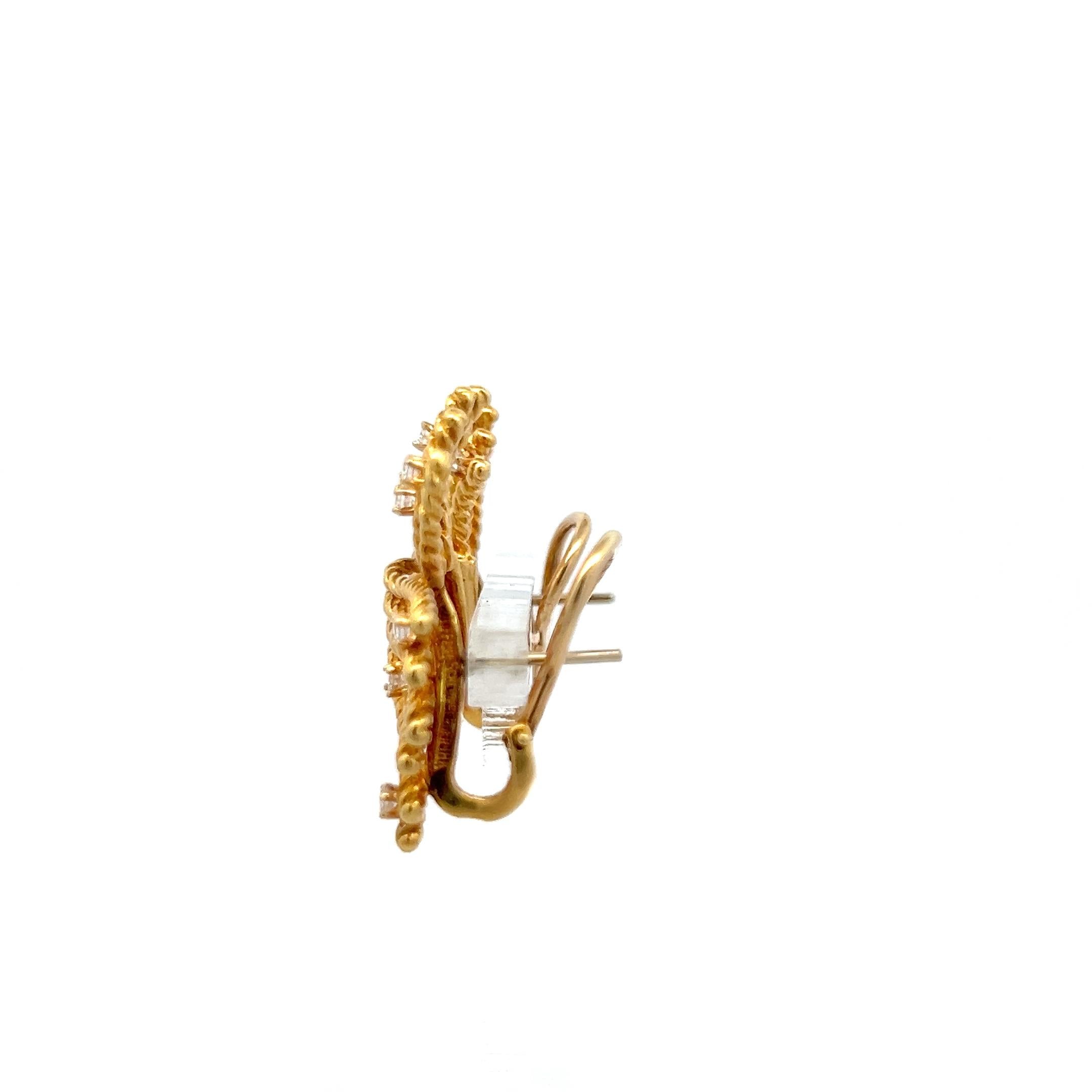 Tiffany & Co 18K Yellow Gold Clip-On Earrings with 0.56 Carat Round F VS Diamond
