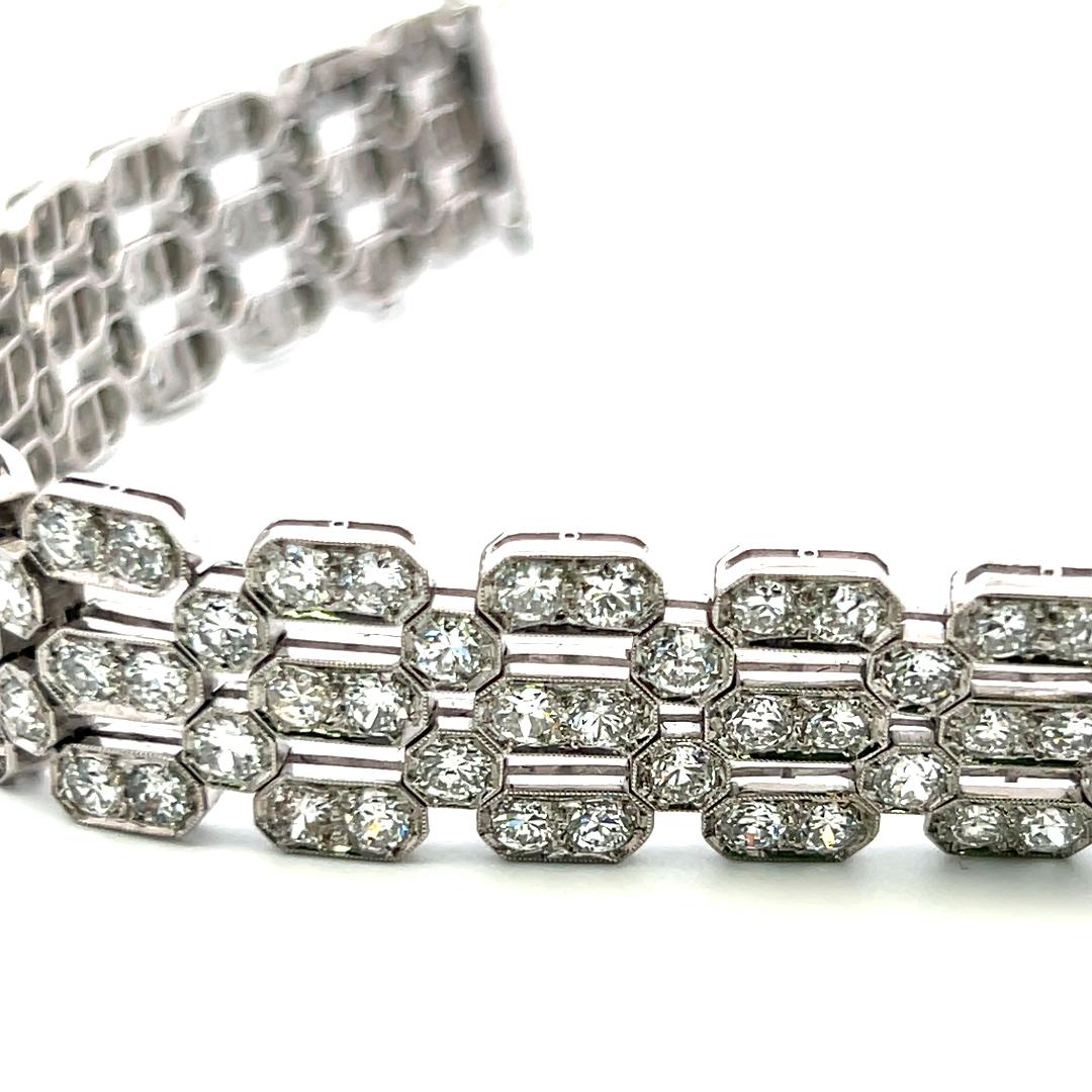 Harry Winston 11.75 Carat Round Brilliant G SI1 Diamond Platinum Link Bracelet