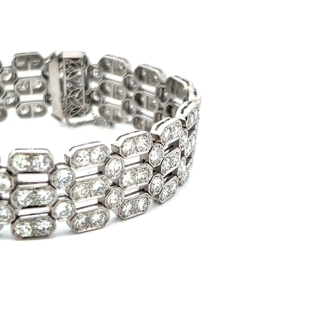 Harry Winston Platinum Link Bracelet with 11.75 Carat Round G-SI1 Diamonds