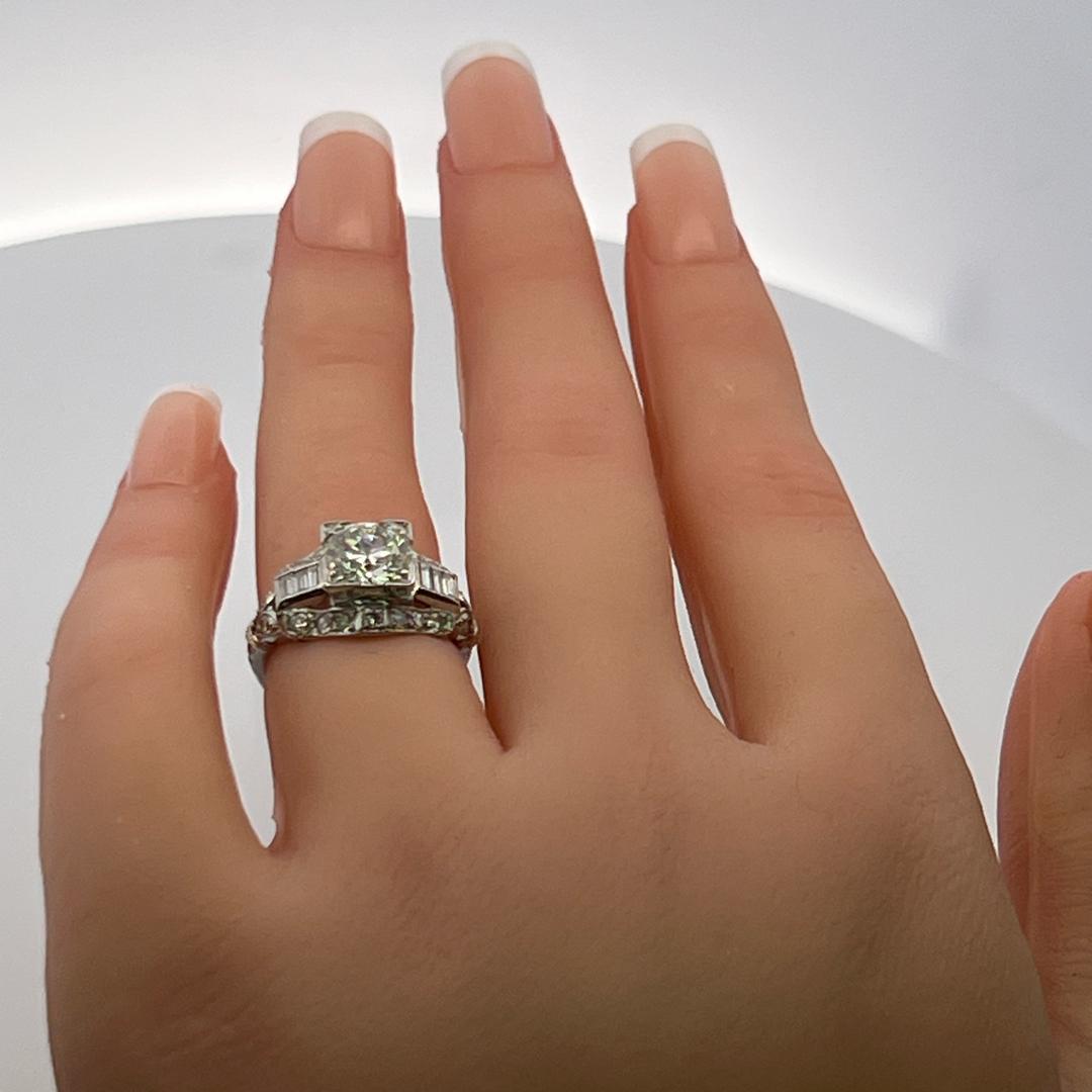 1.83 Carat Circular Brilliant and Baguette Shape Diamond Platinum Art-Deco Ring