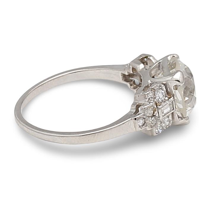 2.97 Carat Old European Cut and Baguette Shape Diamond Platinum Art Deco Ring