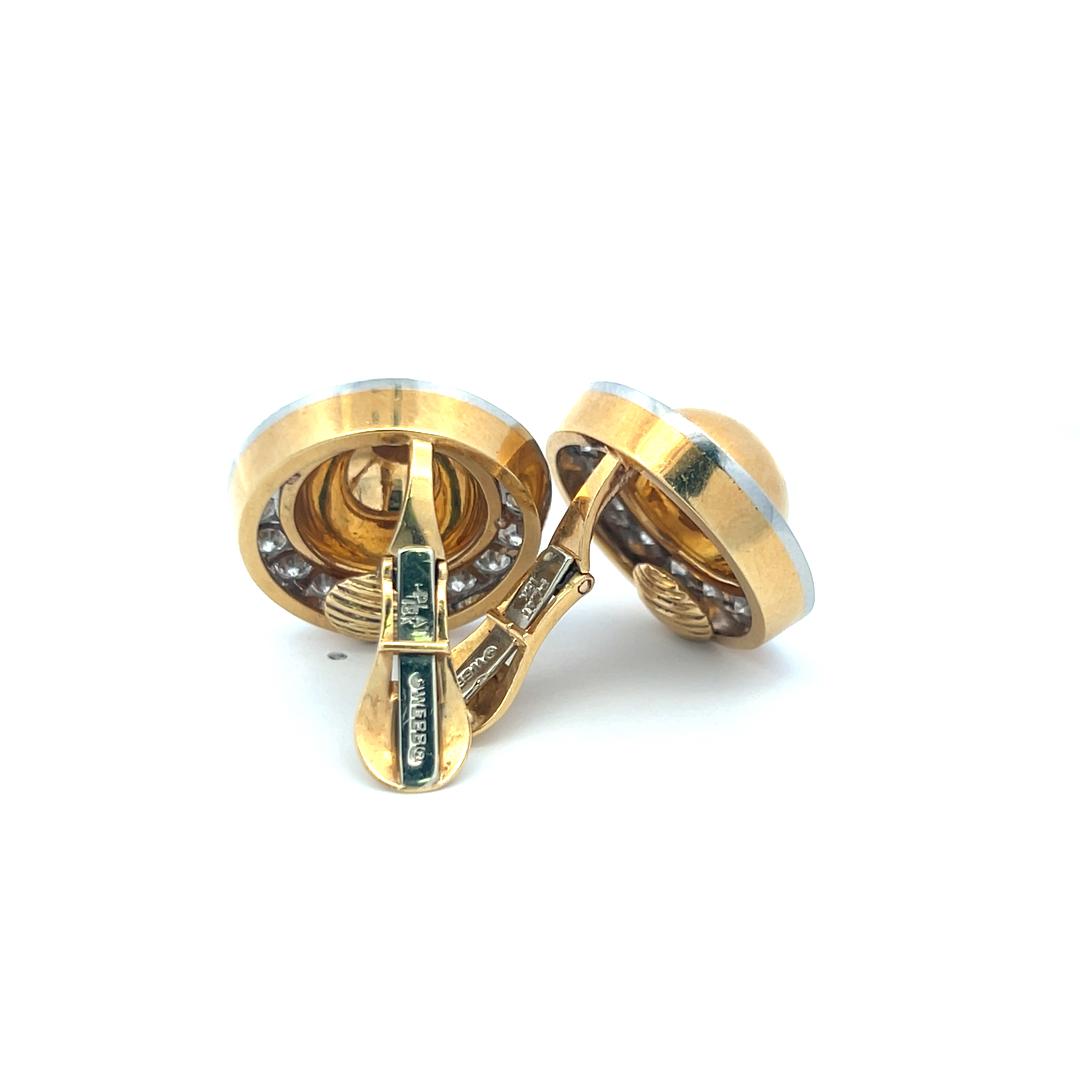 David Webb 4.32 Carat Round G VS1 Diamond 18 Karat Yellow Gold Clip On Earrings