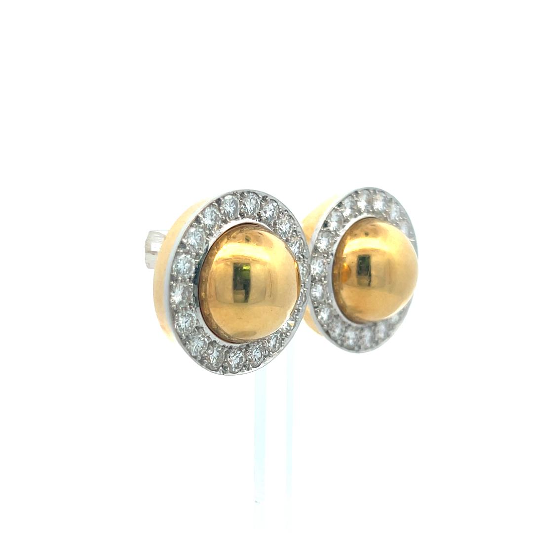David Webb 4.32 Carat Round G VS1 Diamond 18 Karat Yellow Gold Clip On Earrings