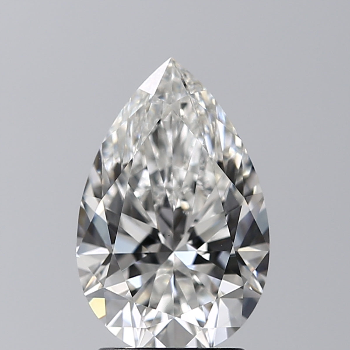 Lab-Grown 2.20 Carat Pear Shape Diamond color G Clarity VS1 With GIA Certificate, precious stones, engagement diamonds