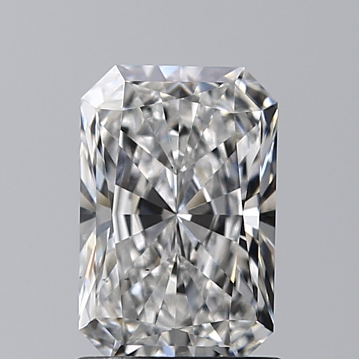 Lab-Grown 1.21 Carat Radiant Cut Diamond color E Clarity VS2, precious stones, engagement diamonds