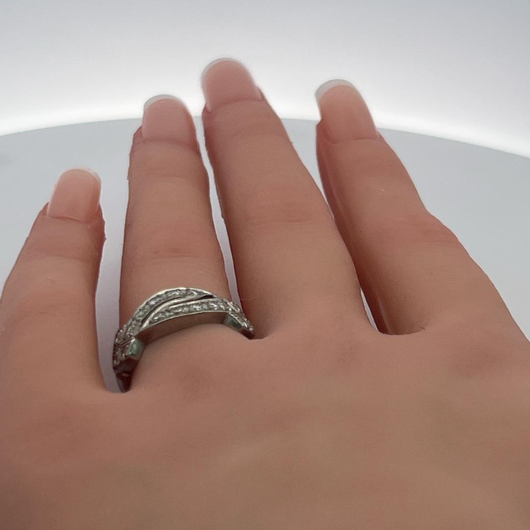 0.40 Carat Round Brilliant I VS Diamond Platinum Band Ring