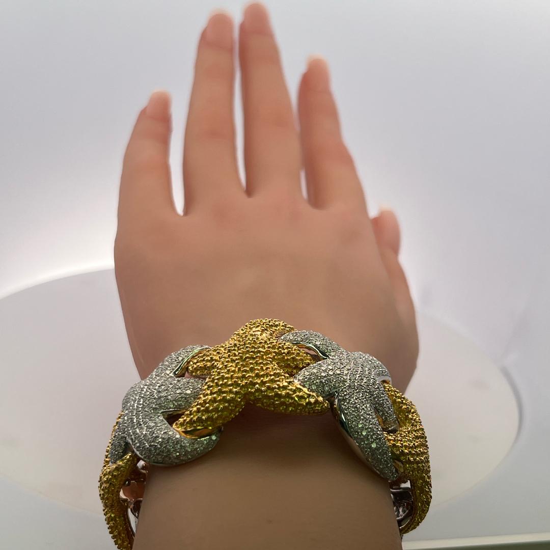 17.00ct G VS Diamond Two-Tone 18K Gold Floral Bangle Bracelet (Vintage Estate)