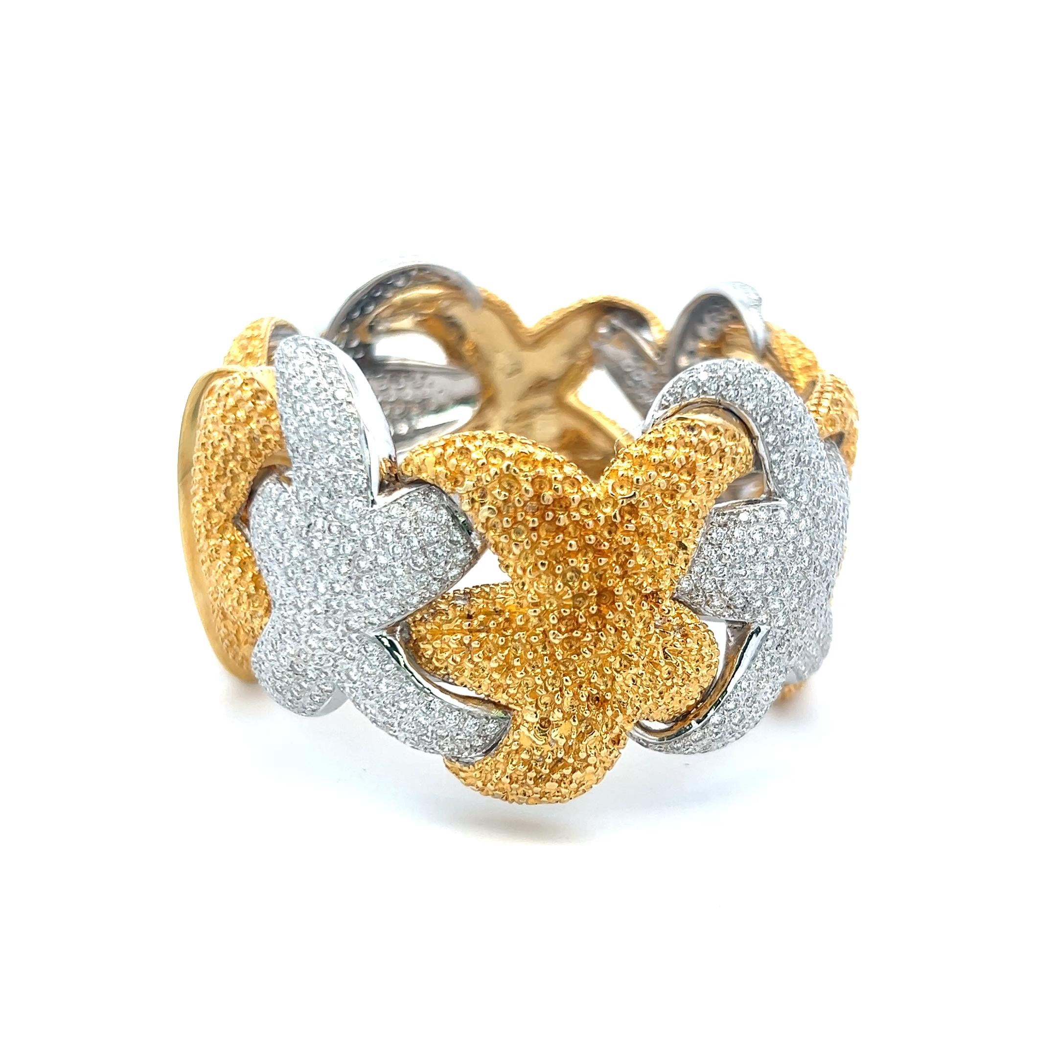 17.00ct G VS Diamond Two-Tone 18K Gold Floral Bangle Bracelet (Vintage Estate)