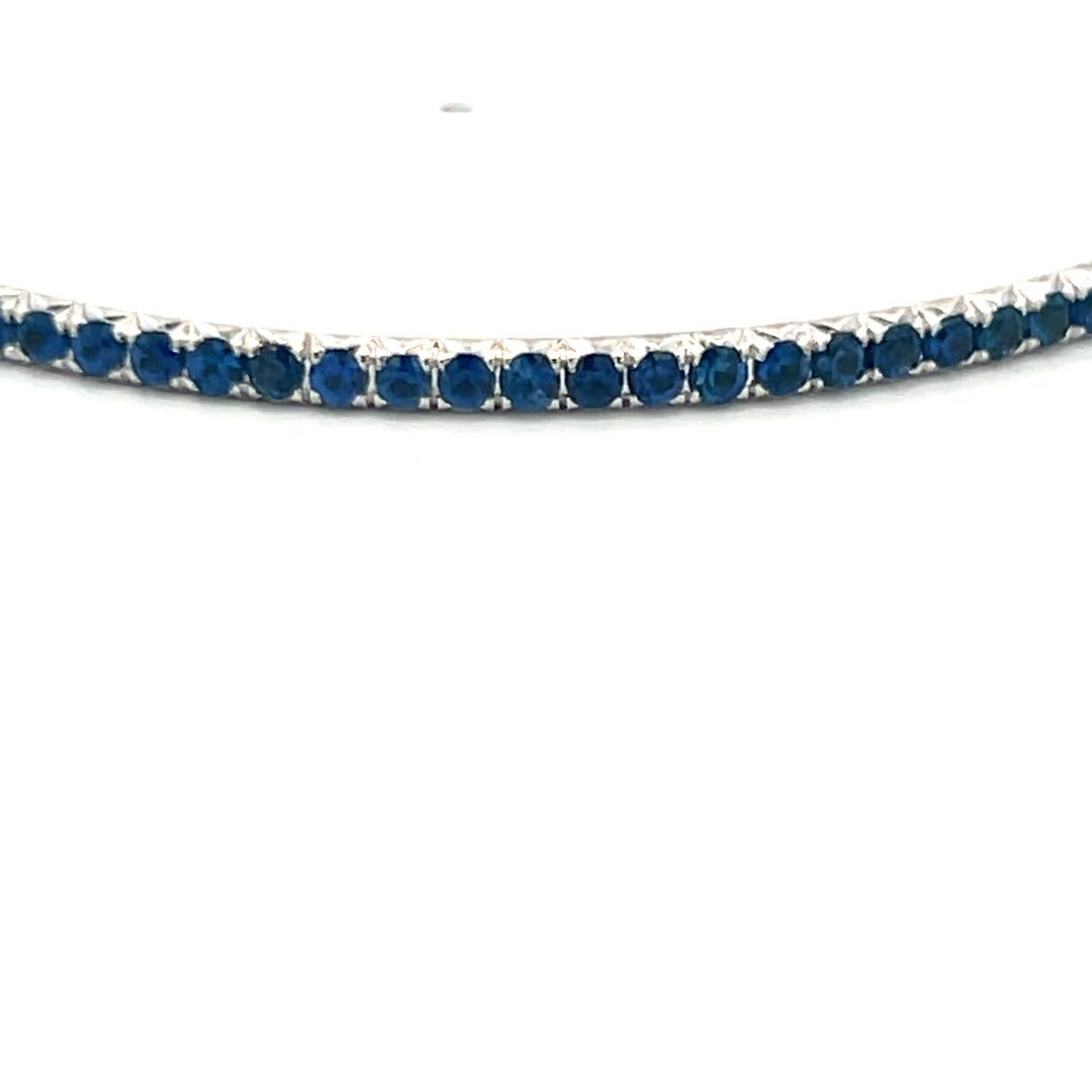 3.82 Carat Round Brilliant Sapphire 18 Karat White Gold Bangle Bracelet