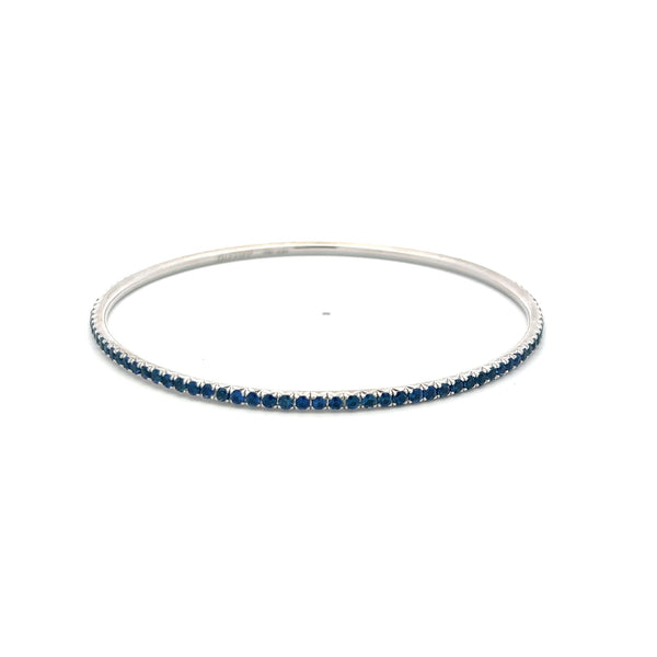 3.82 Carat Round Brilliant Sapphire 18 Karat White Gold Bangle Bracelet
