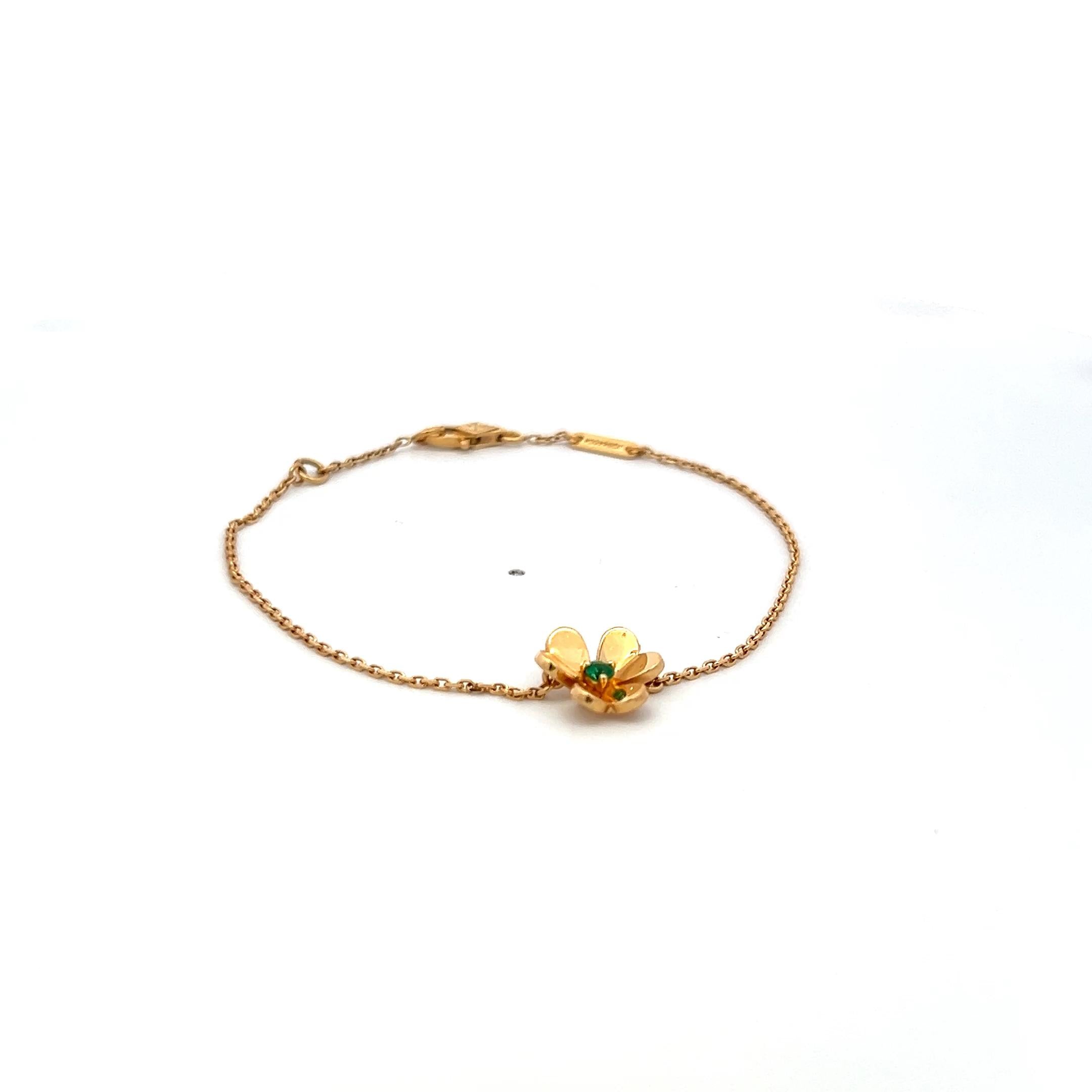 Van Cleef & Arpels 0.03 Carat Round Emerald 18K Yellow Gold Chain Bracelet