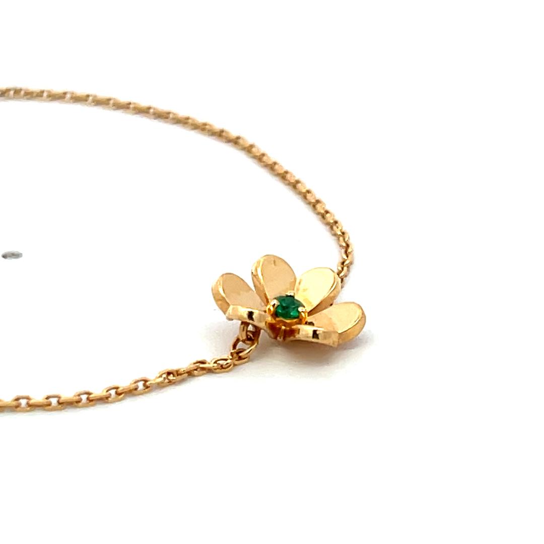 Van Cleef & Arpels 0.03 Carat Round Emerald 18K Yellow Gold Chain Bracelet