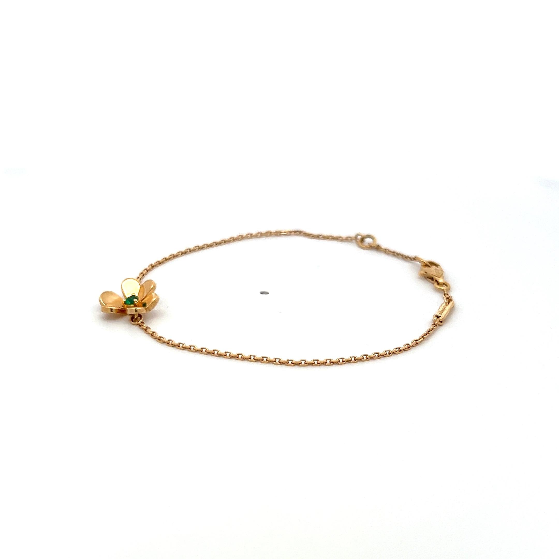 Van Cleef & Arpels 0.03 Carat Round Emerald 18K Yellow Gold Chain Bracelet
