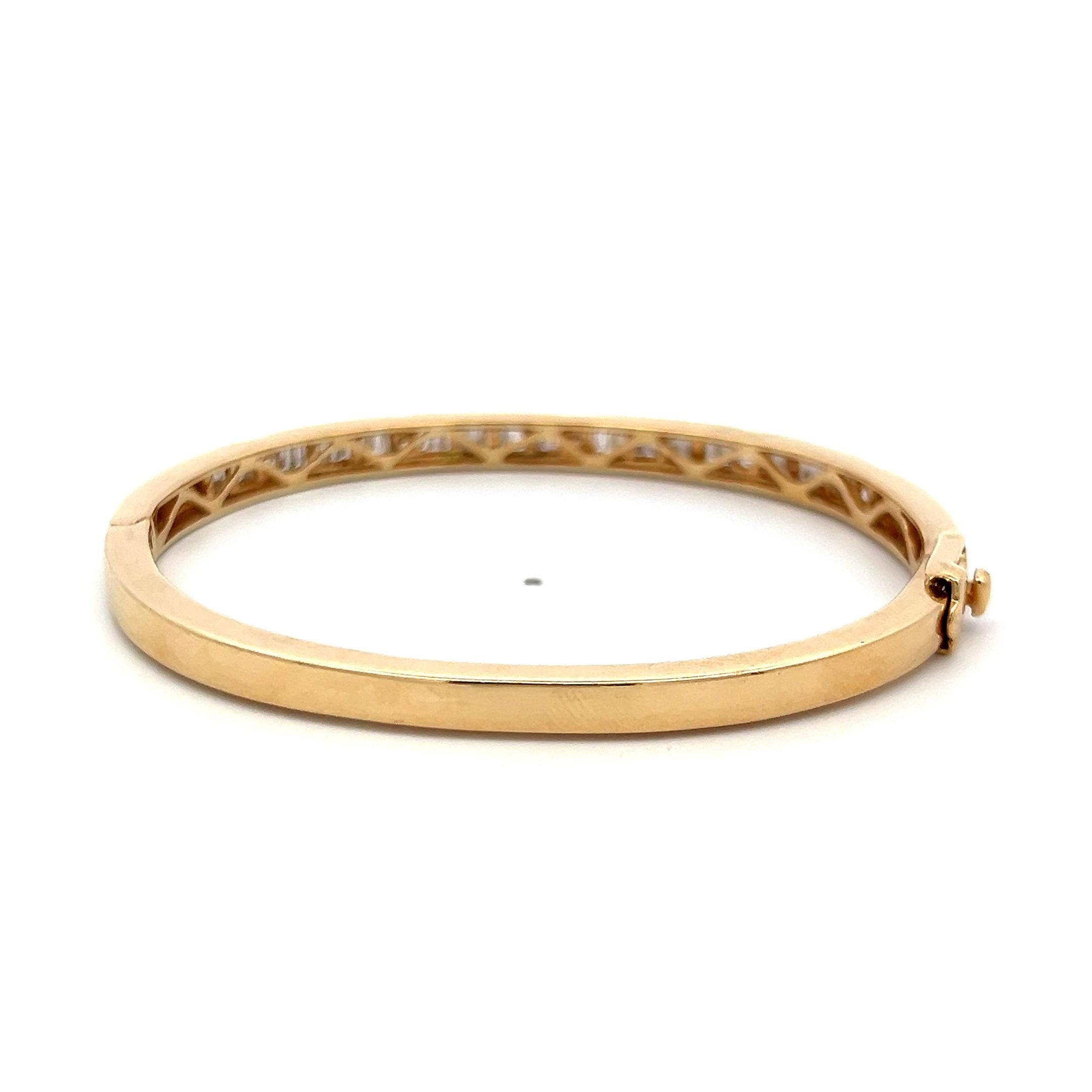 2.80 Carat Tapered Baguette and Round Diamond 14K Yellow Gold Bangle Bracelet